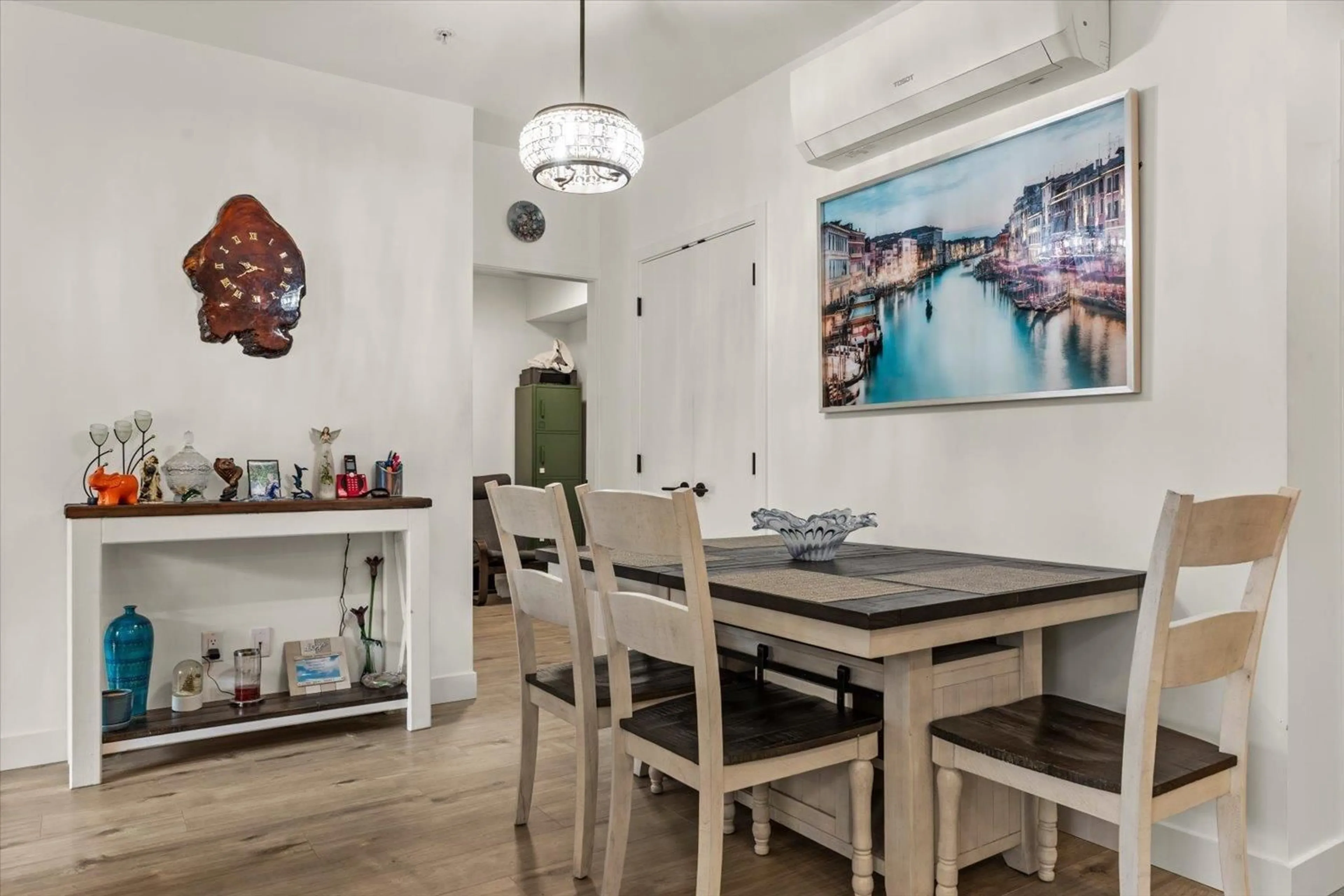 Dining room, unknown for 102 - 32838 LANDEAU PLACE, Abbotsford British Columbia V2S0M6