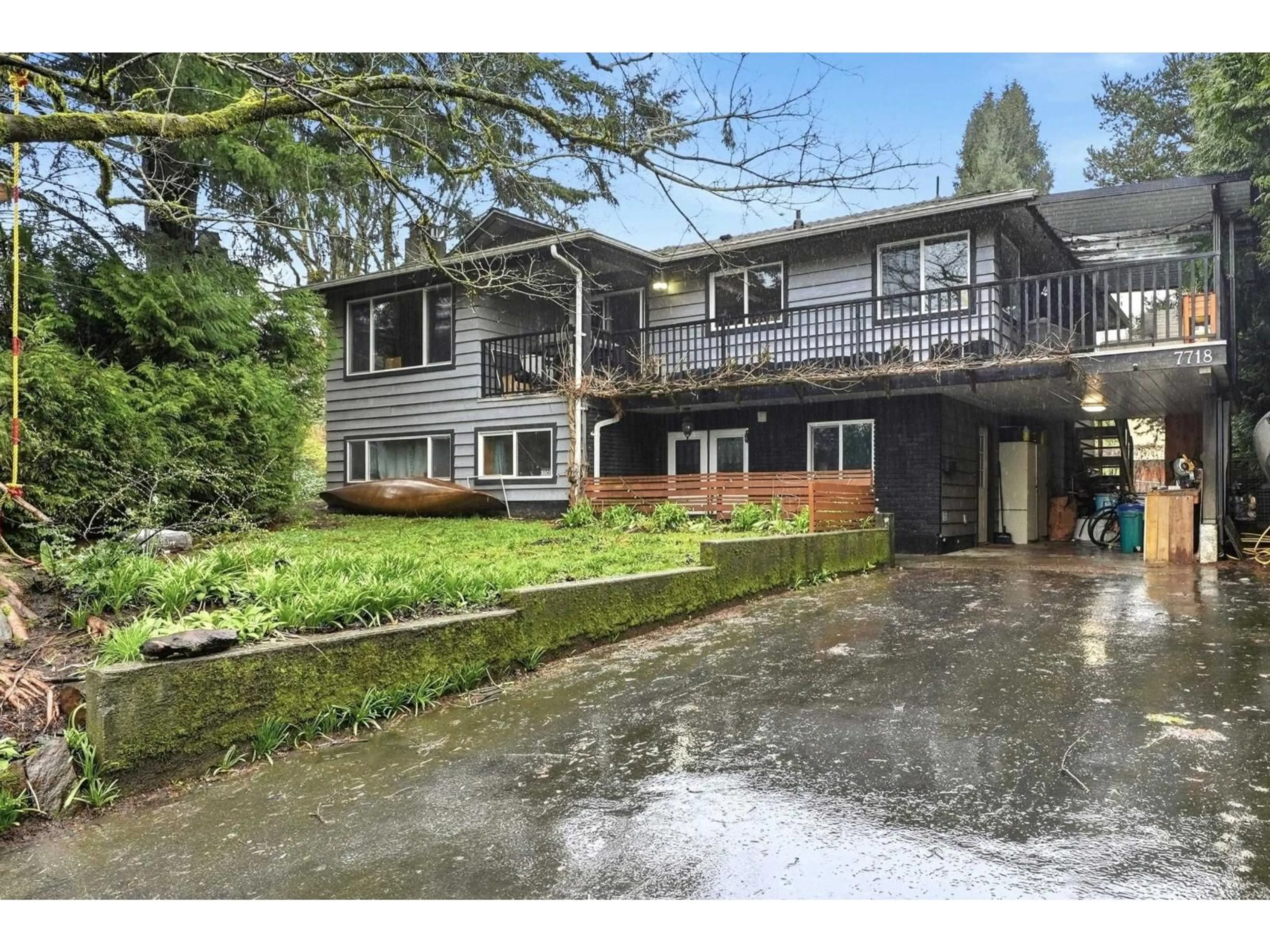 A pic from outside/outdoor area/front of a property/back of a property/a pic from drone, unknown for 7718 ALPINE PLACE, Mission British Columbia V2V4T2