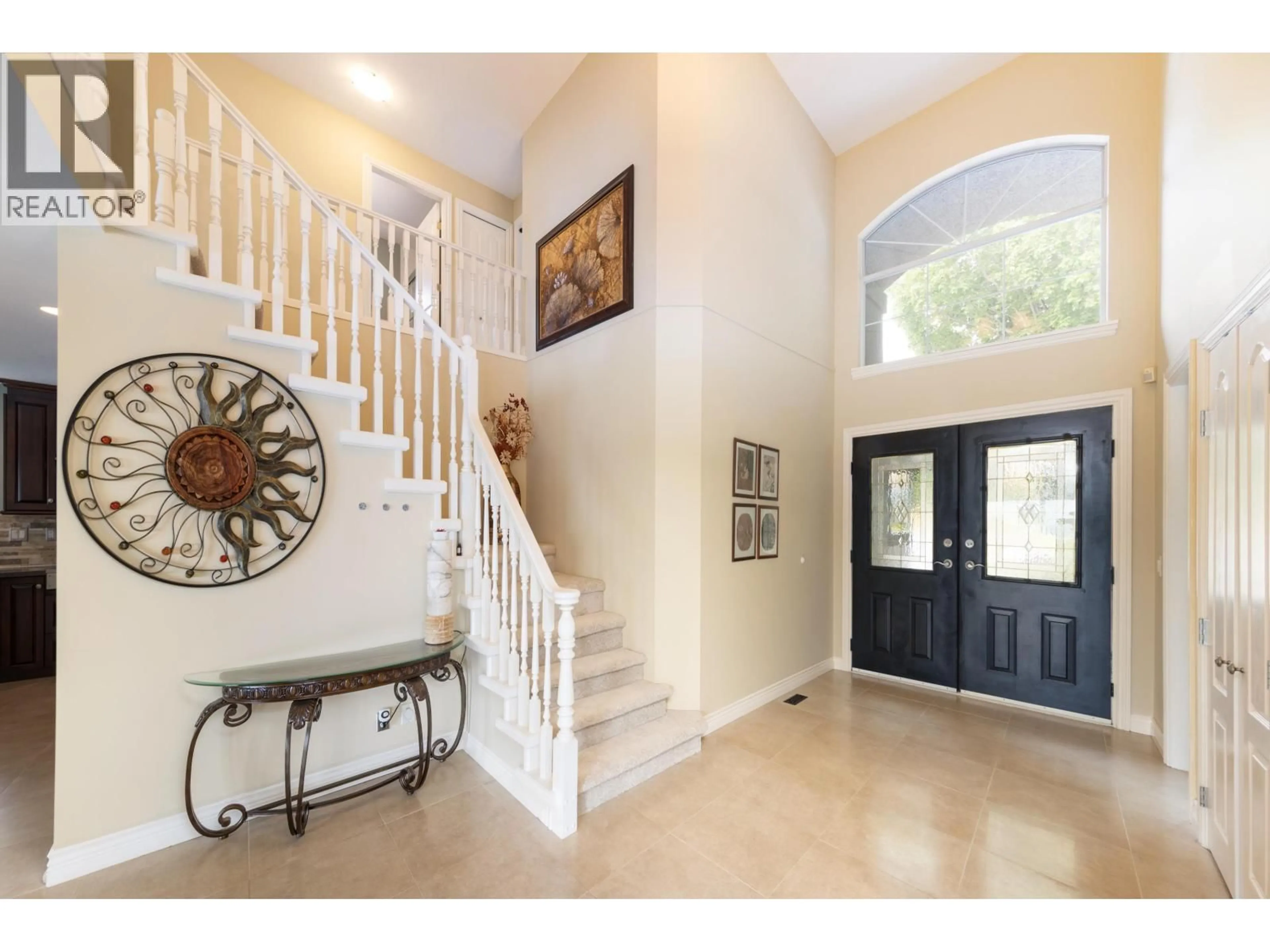 Indoor entryway for 3066 TANAGER COURT, Coquitlam British Columbia V3E3C5