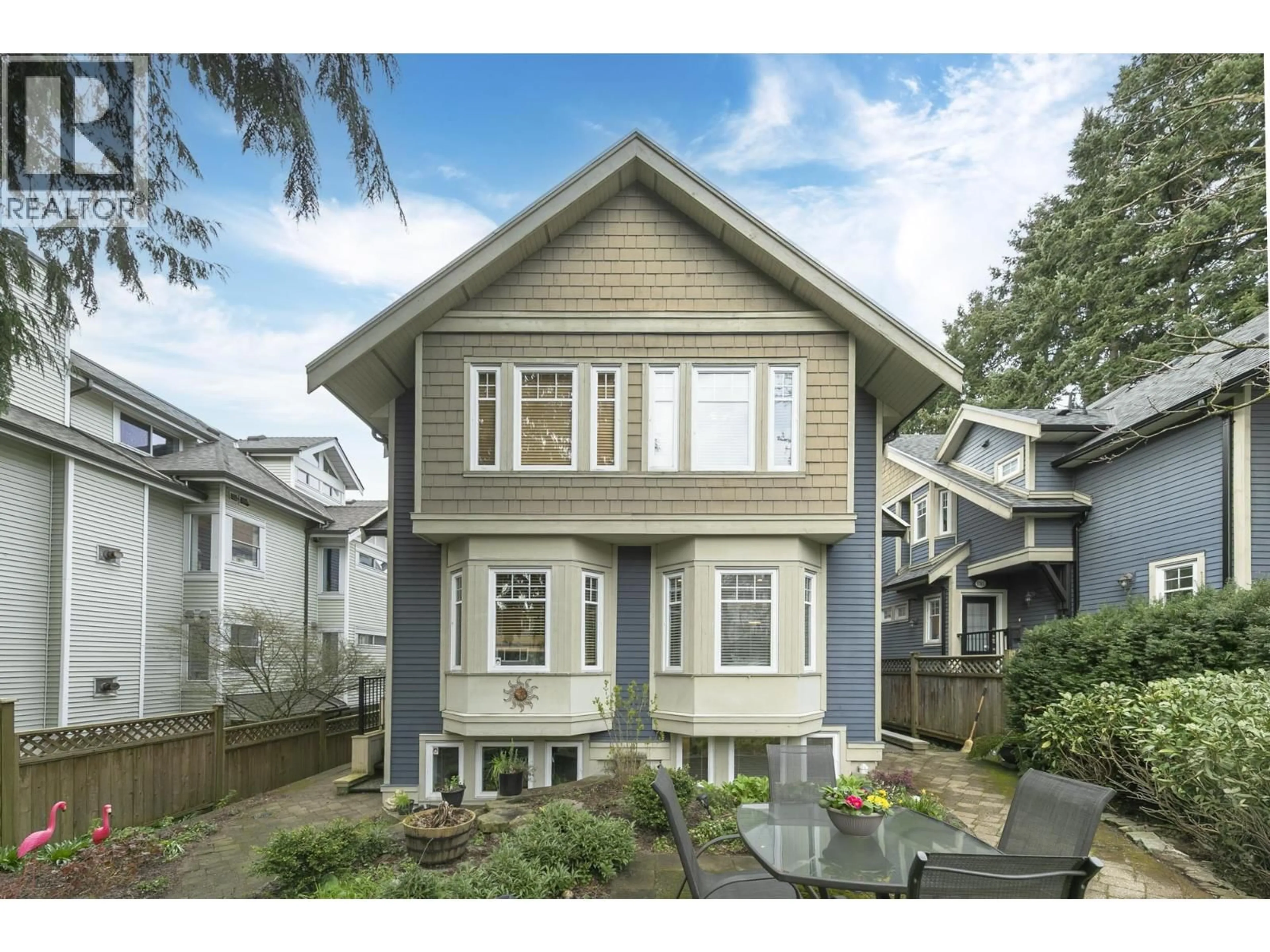 Home with vinyl exterior material, street for 1737 FRANCES STREET, Vancouver British Columbia V5L1Z5