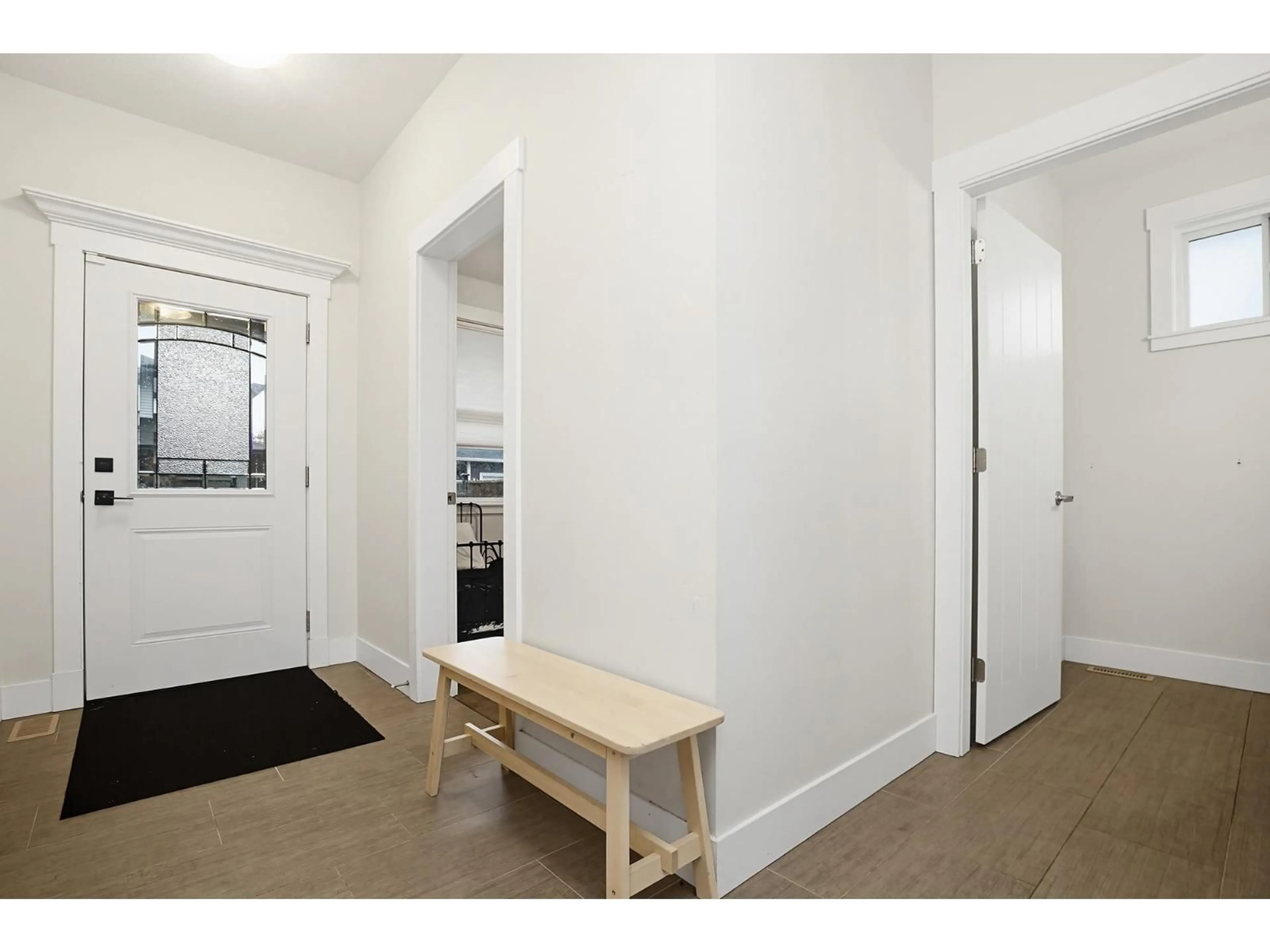 Indoor entryway for 1 - 7336 MORROW ROAD, Agassiz British Columbia V0M1A2