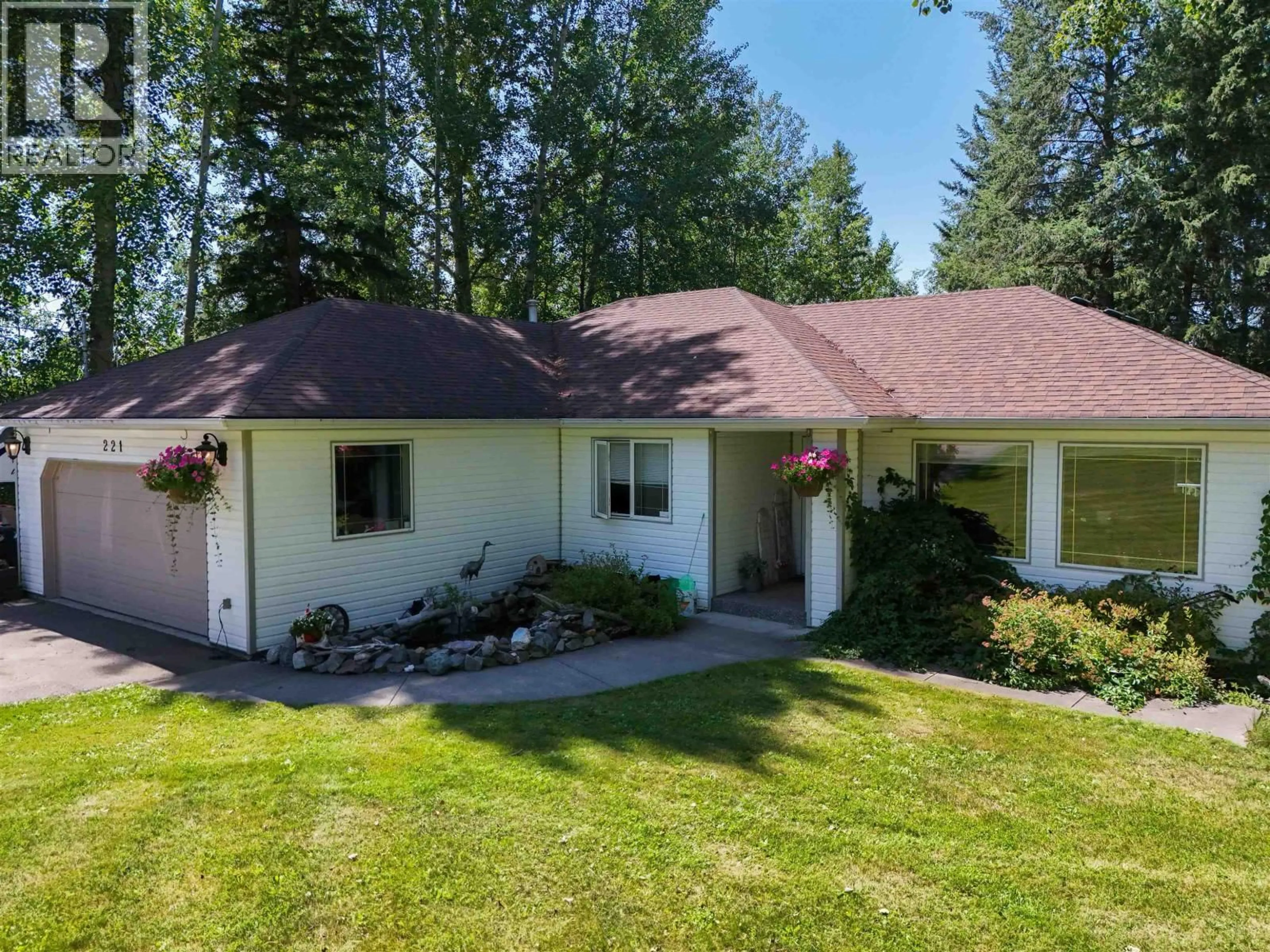 A pic from outside/outdoor area/front of a property/back of a property/a pic from drone, unknown for 221 PHILLIPS ROAD, Quesnel British Columbia V2J4G6