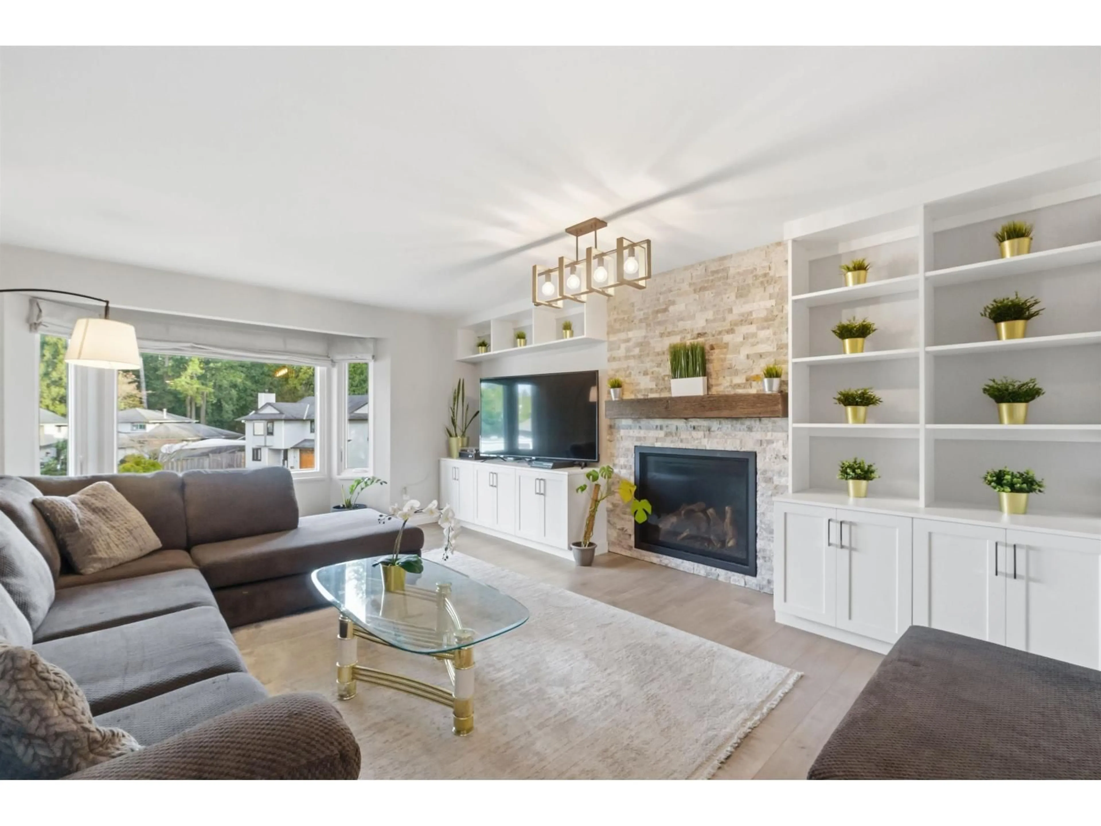 Living room with furniture, unknown for 21496 90 AVENUE, Langley British Columbia V1M1Z2