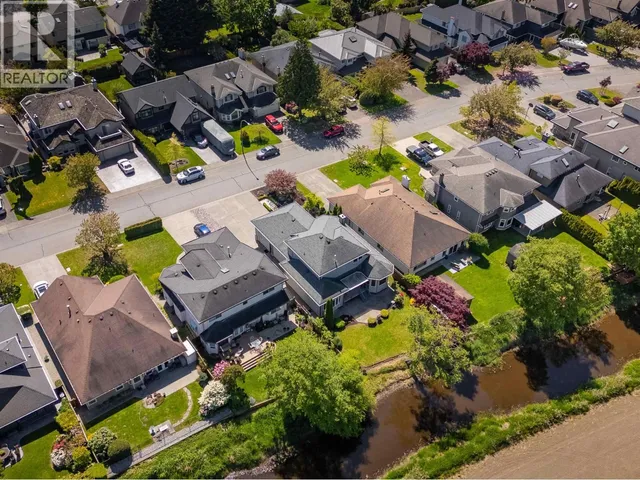 6247 CRESCENT PLACE, Delta 5