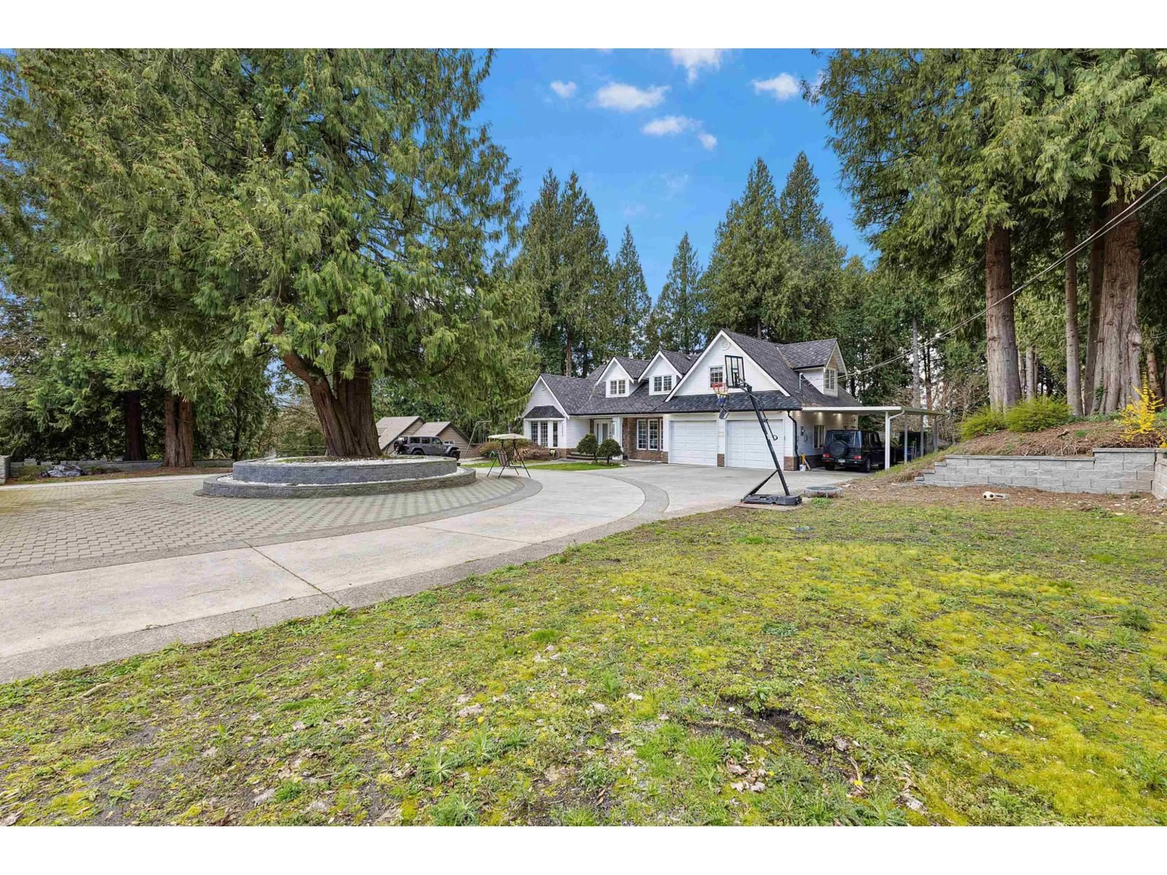 A pic from outside/outdoor area/front of a property/back of a property/a pic from drone, unknown for 32563 VERDON WAY, Abbotsford British Columbia V2T7Y3