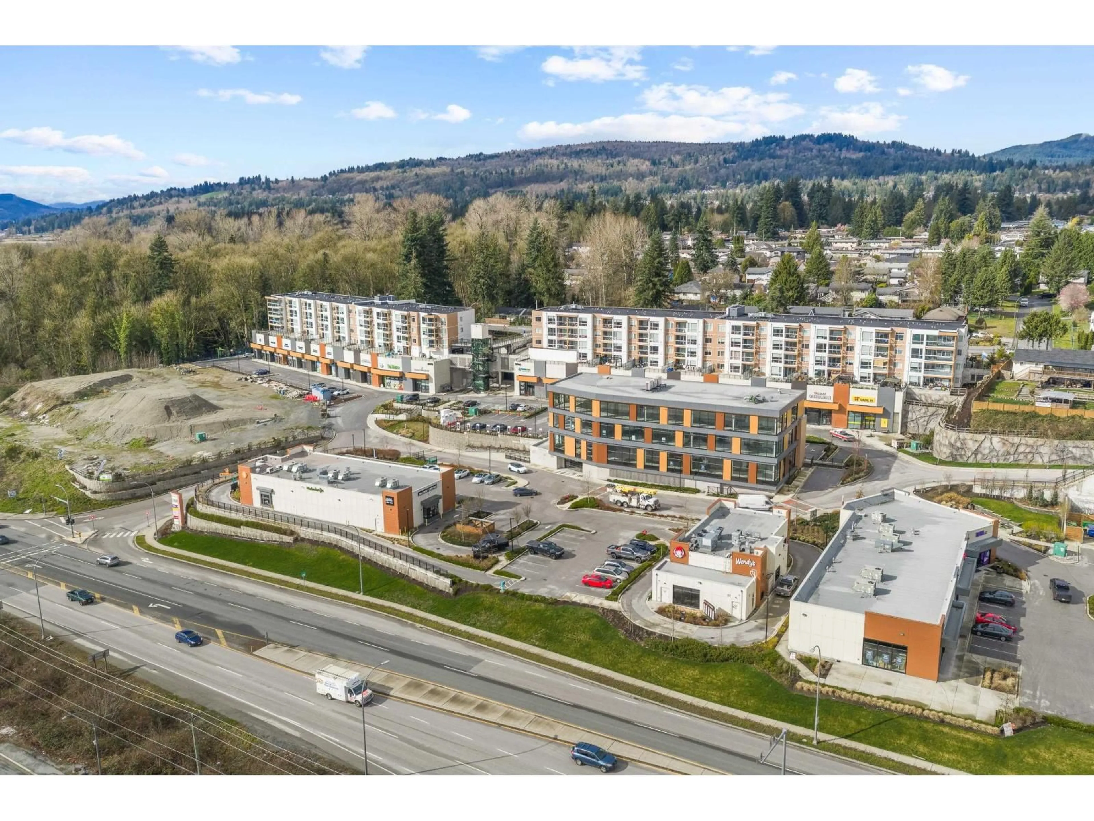 A pic from outside/outdoor area/front of a property/back of a property/a pic from drone, mountain view for 103 - 31900 RAVEN AVENUE, Mission British Columbia V2V0H5