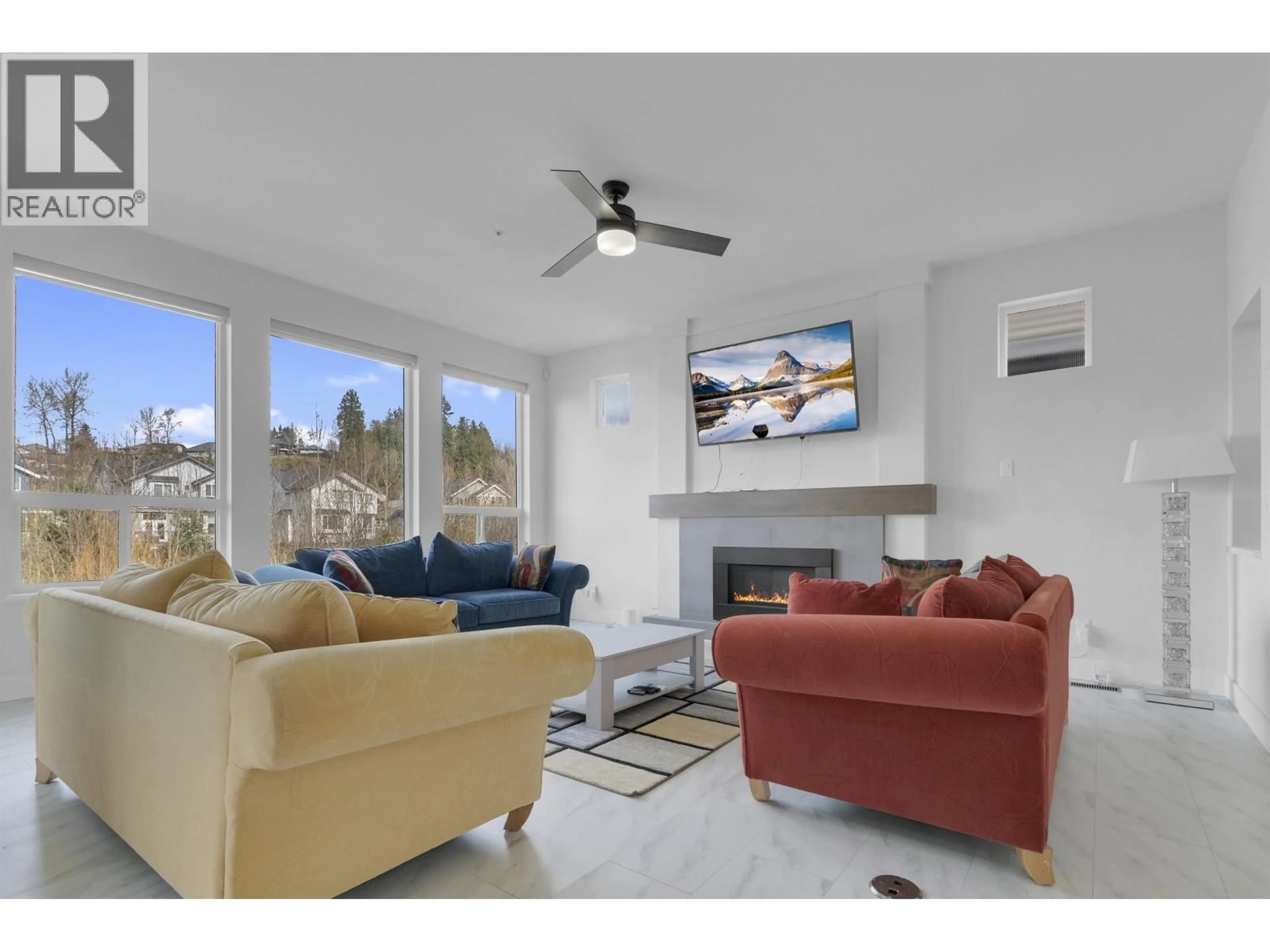 Living room with furniture, unknown for 23849 103A AVENUE, Maple Ridge British Columbia V3X1G1