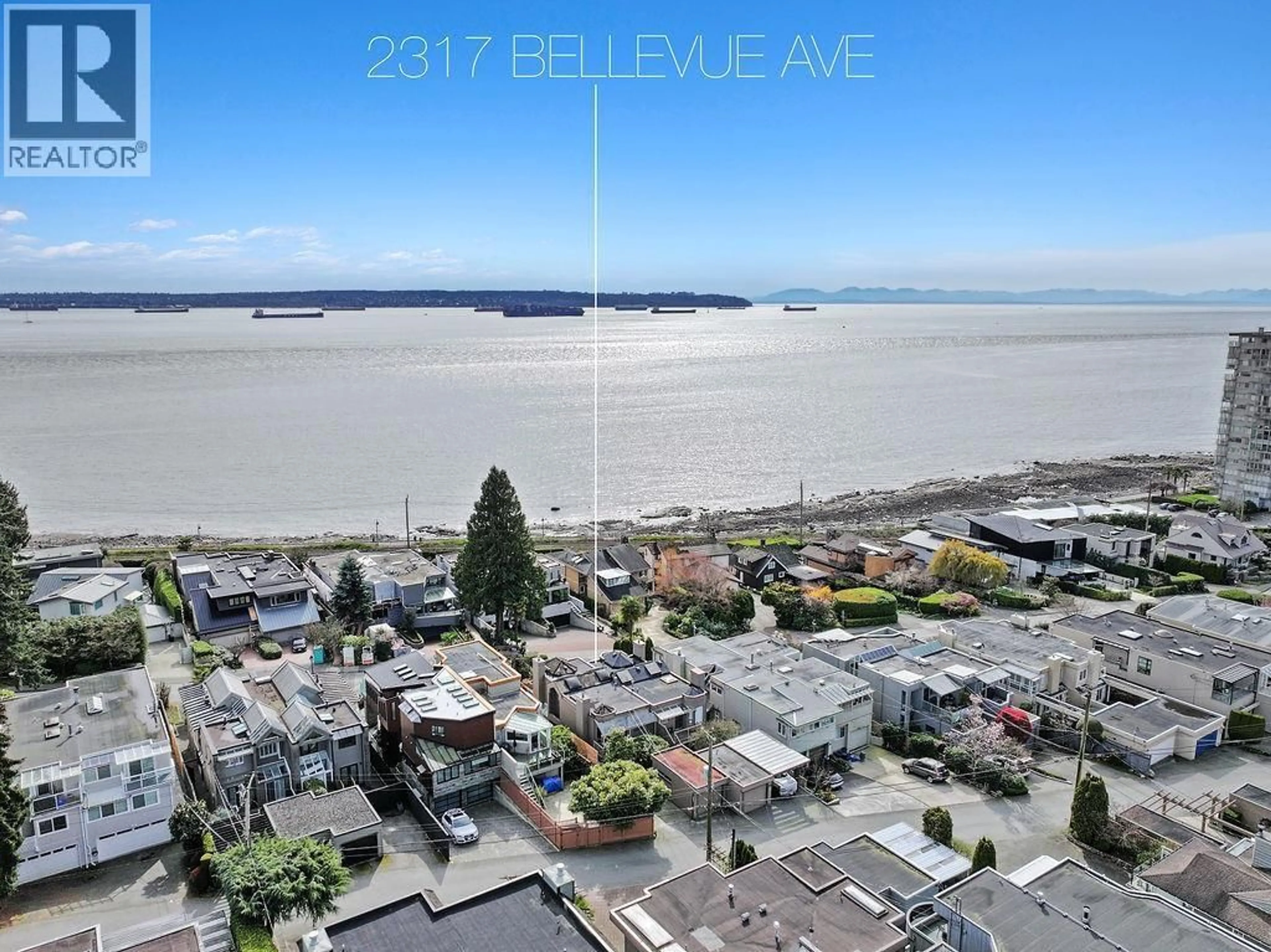 A pic from outside/outdoor area/front of a property/back of a property/a pic from drone, water/lake/river/ocean view for 2317 BELLEVUE AVENUE, West Vancouver British Columbia V7V1C9