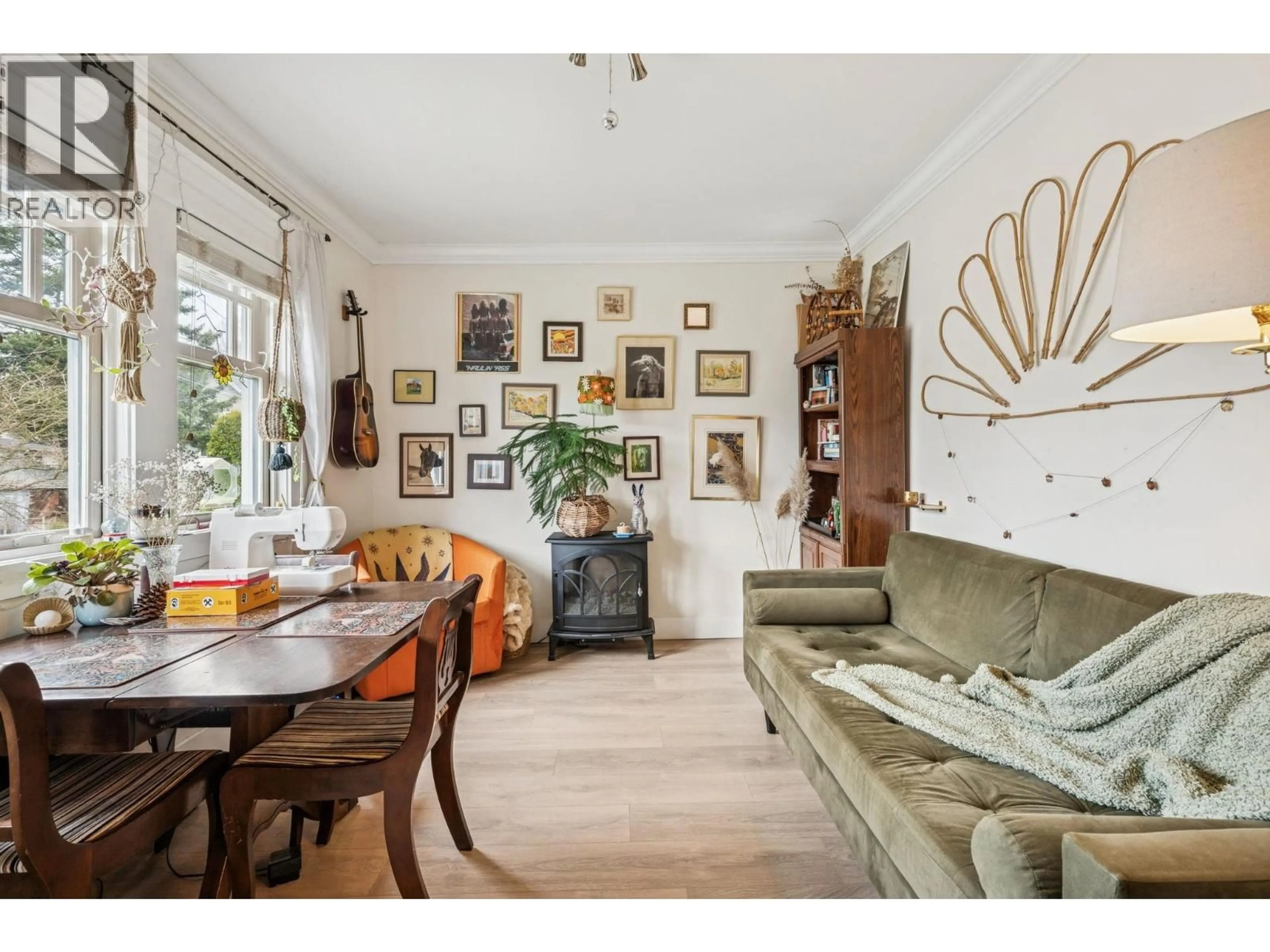 Living room with furniture, unknown for 2148 - 2150 FERNDALE STREET, Vancouver British Columbia V5L1Y4