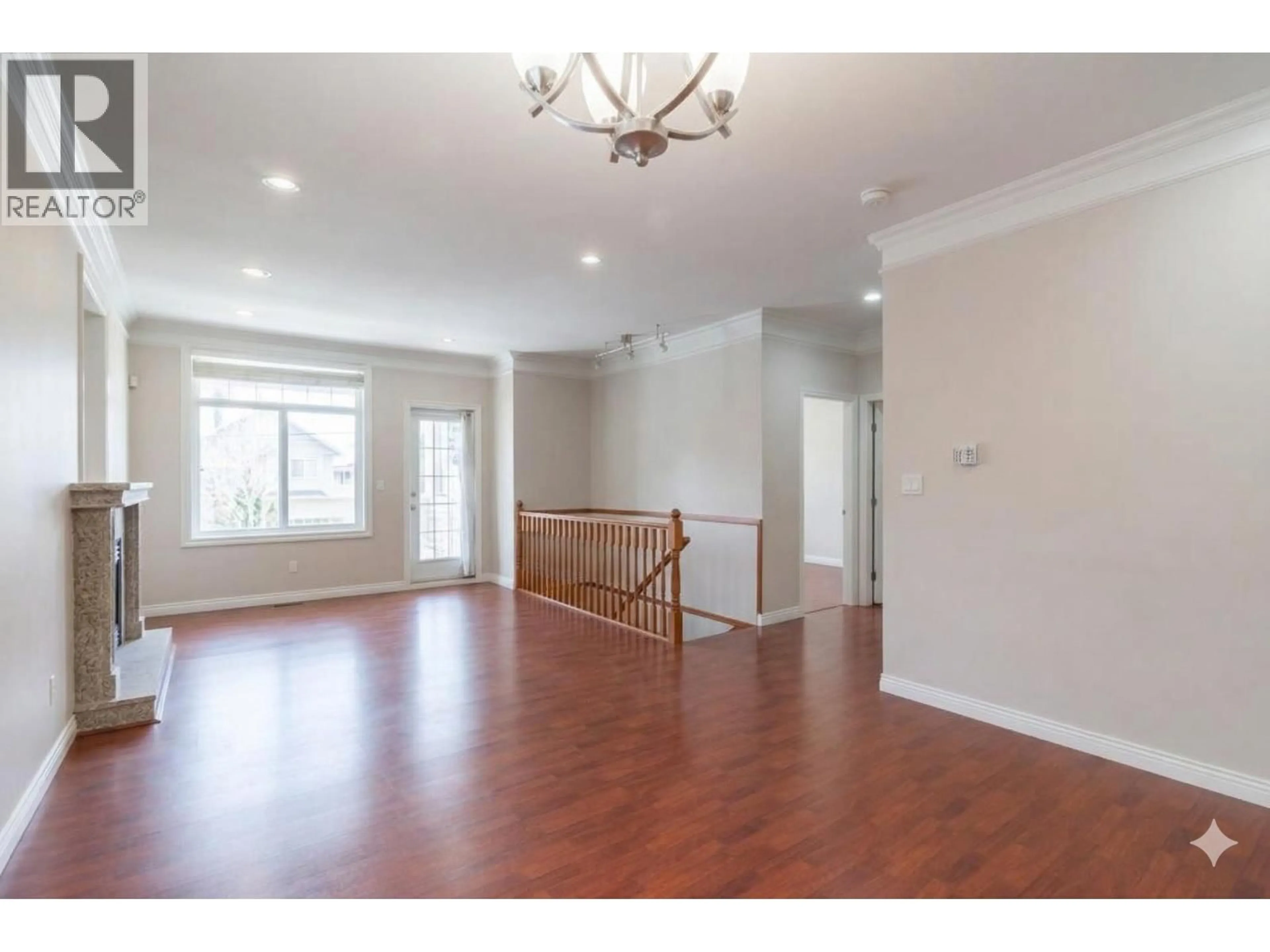 Unknown for 7487 ROSEWOOD STREET, Burnaby British Columbia V5E2G6