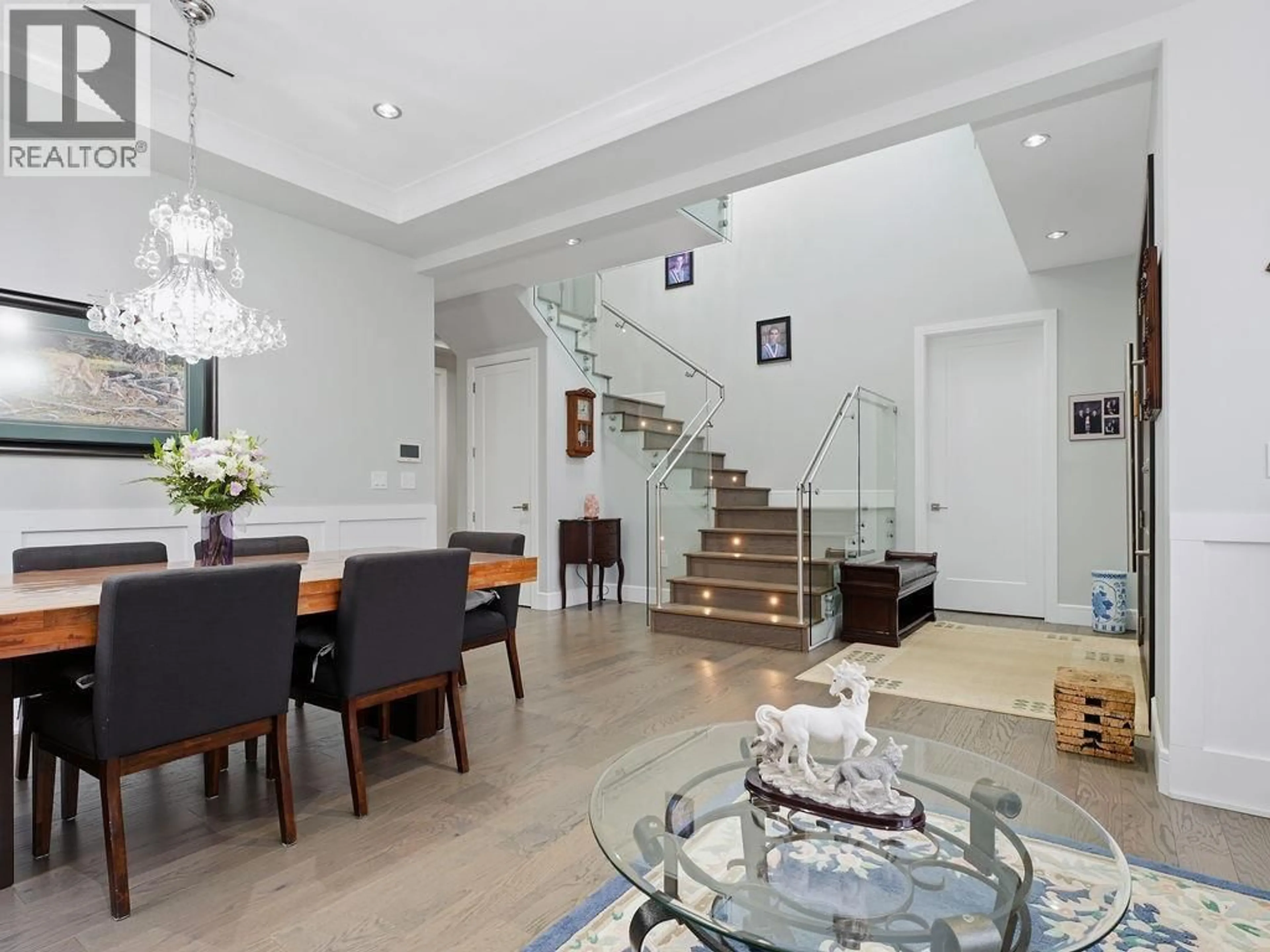 Unknown for 4507 PERCIVAL AVENUE, Burnaby British Columbia V5G3S4