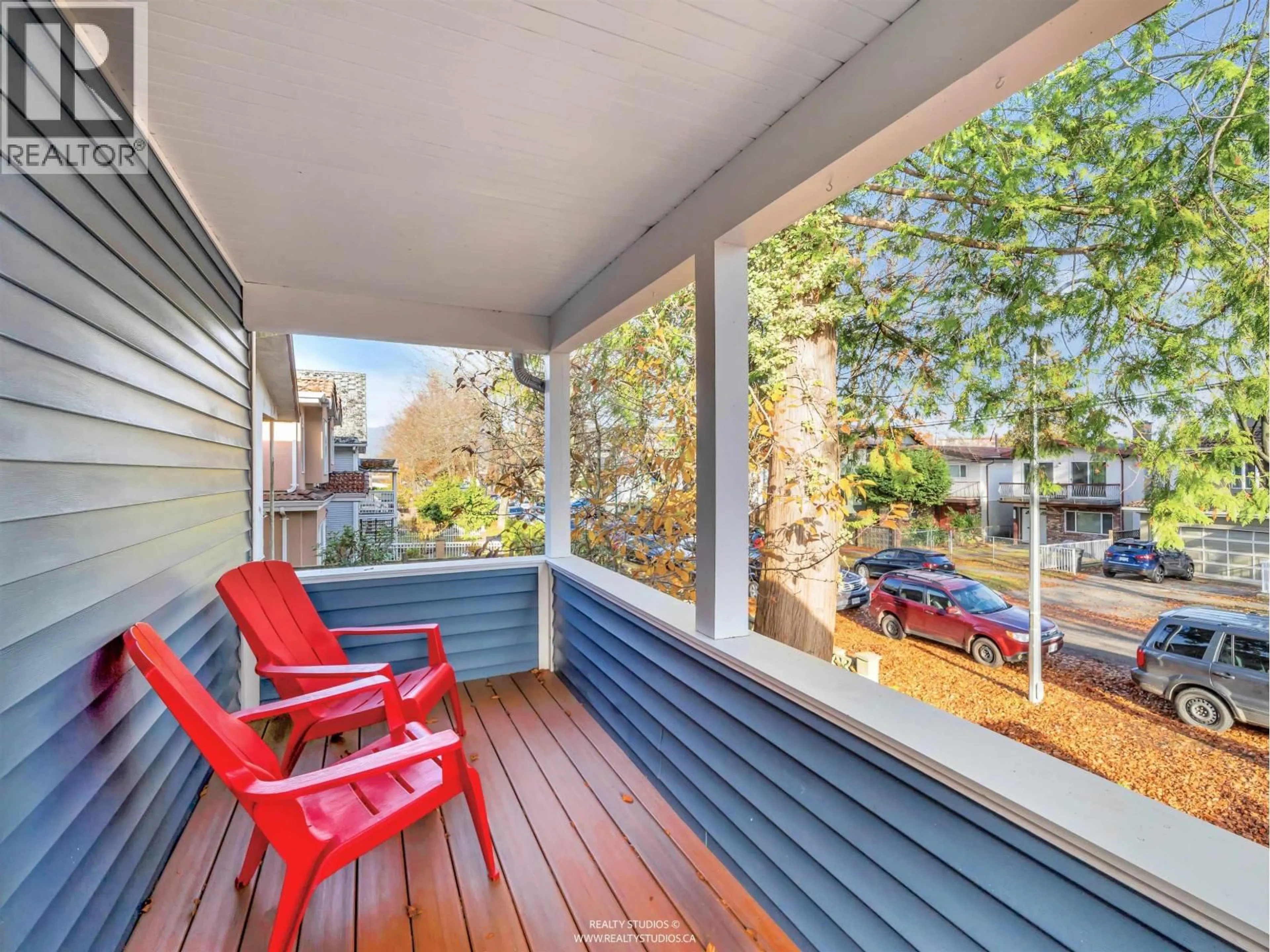 Unknown for 4379 WELWYN STREET, Vancouver British Columbia V5N3Z3