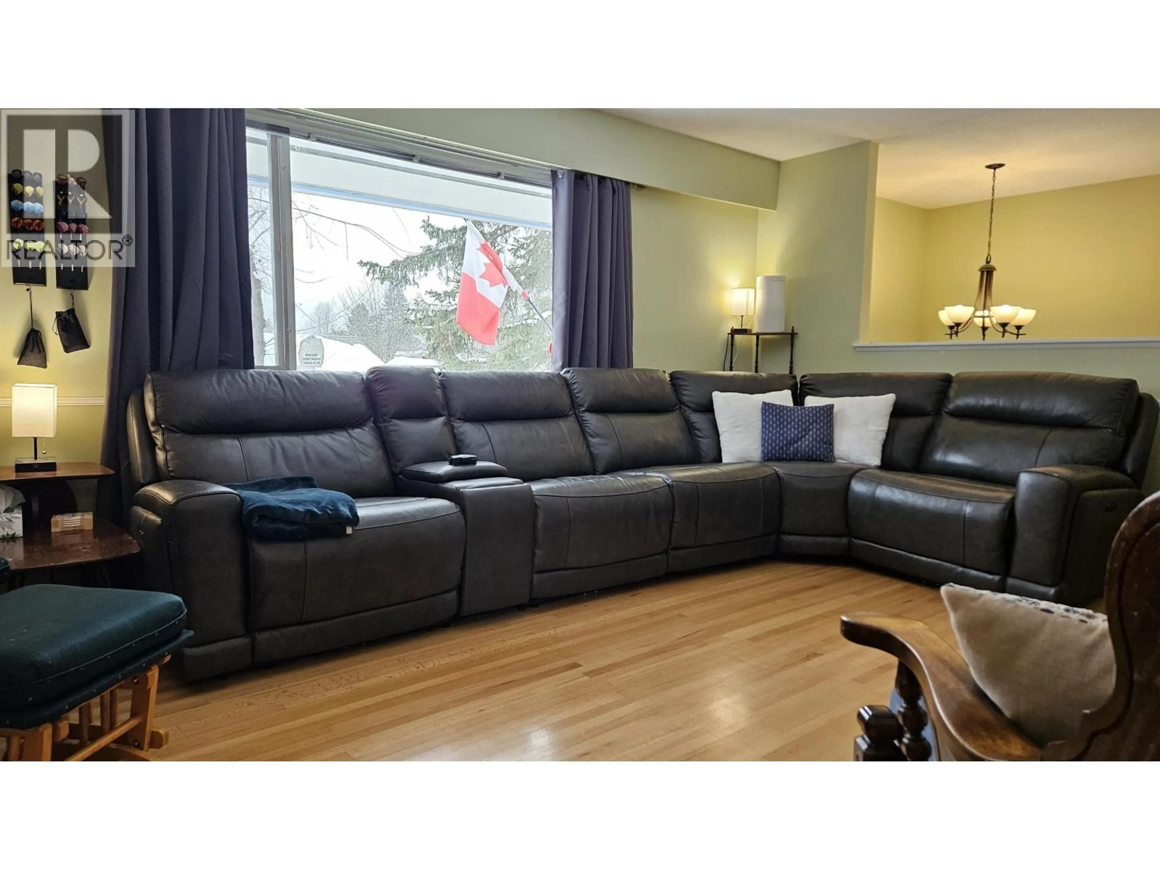 Home theater for 1787 HARPER DRIVE, Prince George British Columbia V2M2Y9