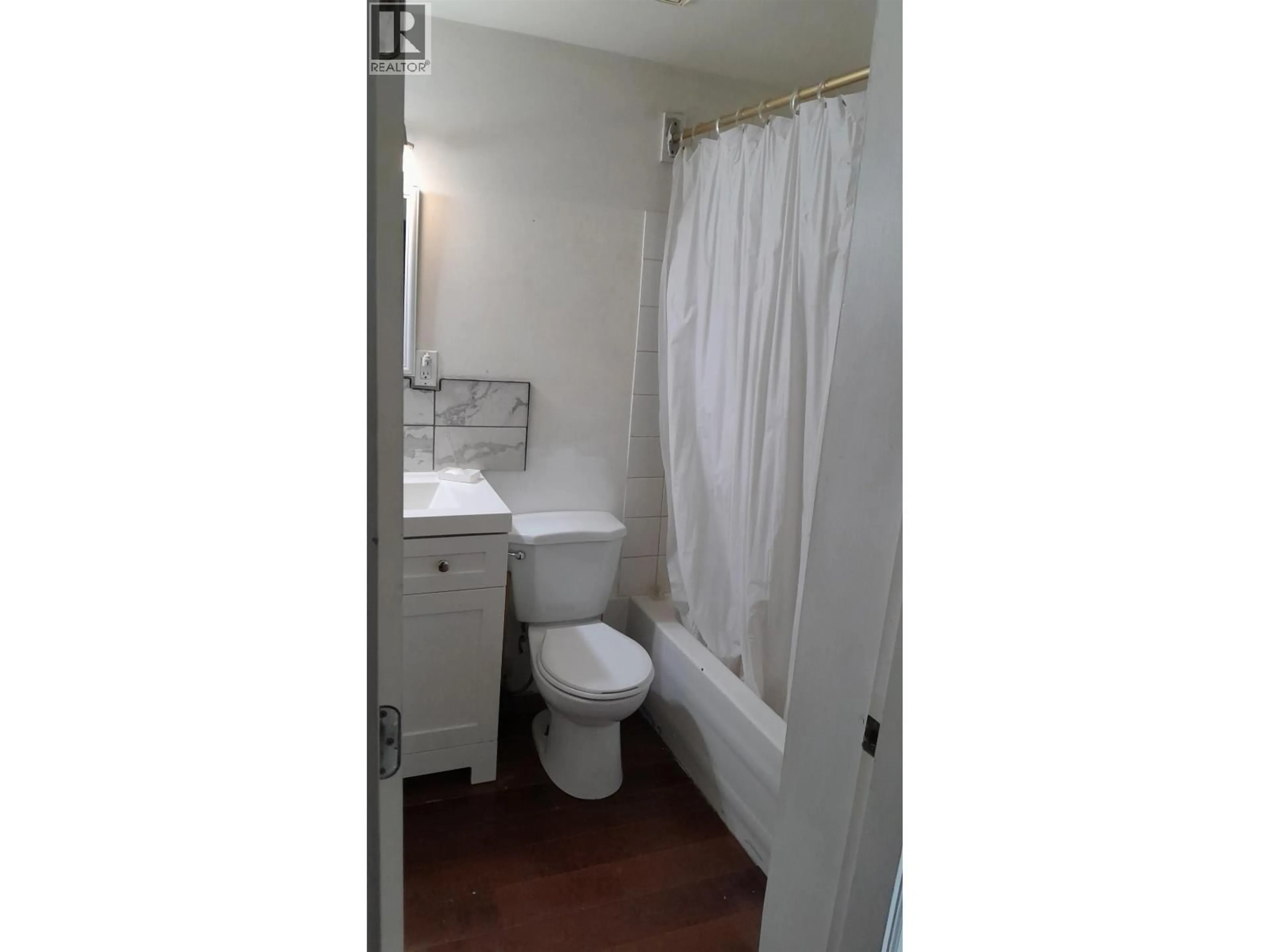Standard bathroom, unknown for 21471 121 AVENUE, Maple Ridge British Columbia V2X3S5
