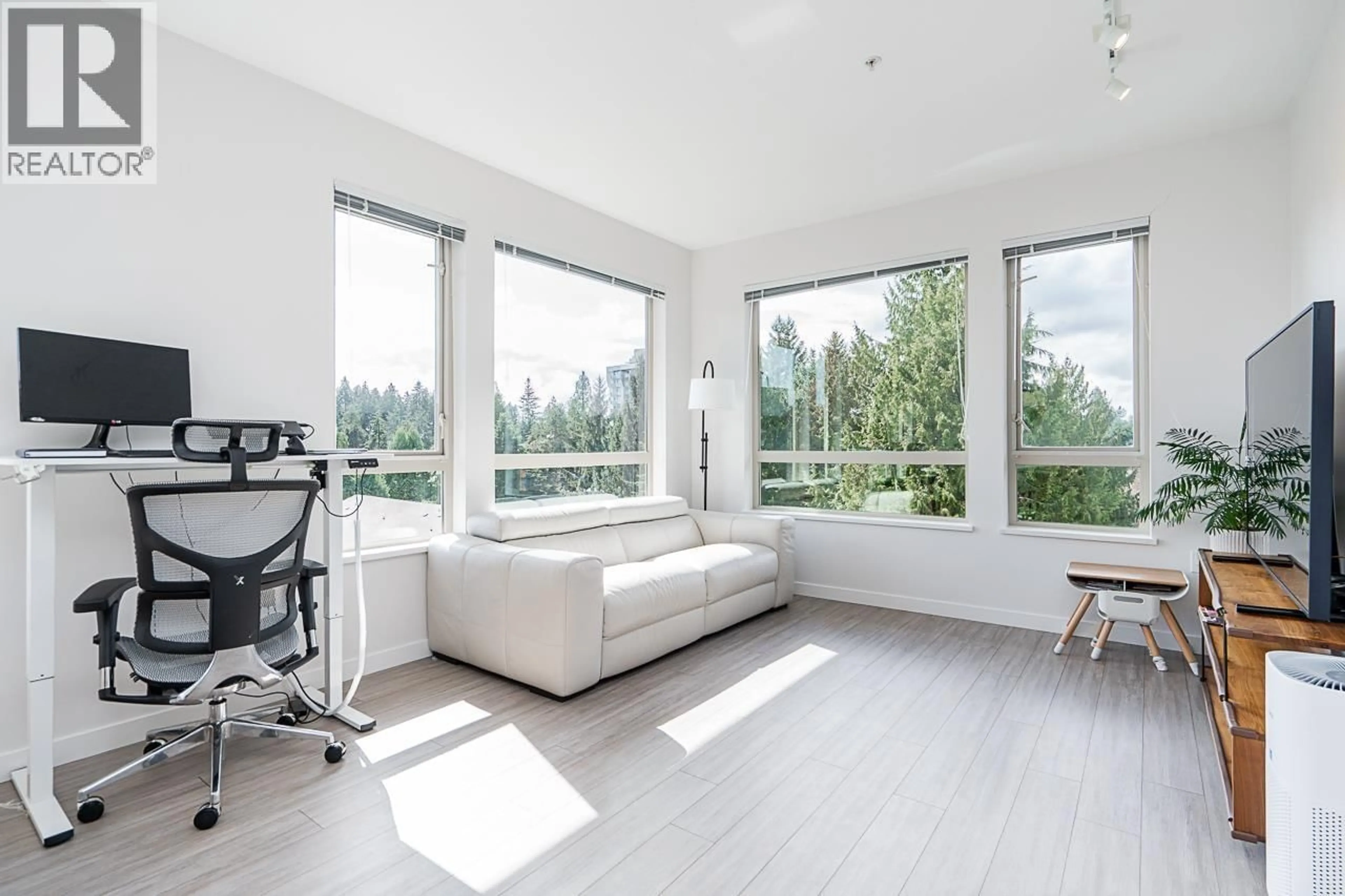 Living room with furniture, unknown for 506 - 2663 LIBRARY LANE, North Vancouver British Columbia V7J0B9