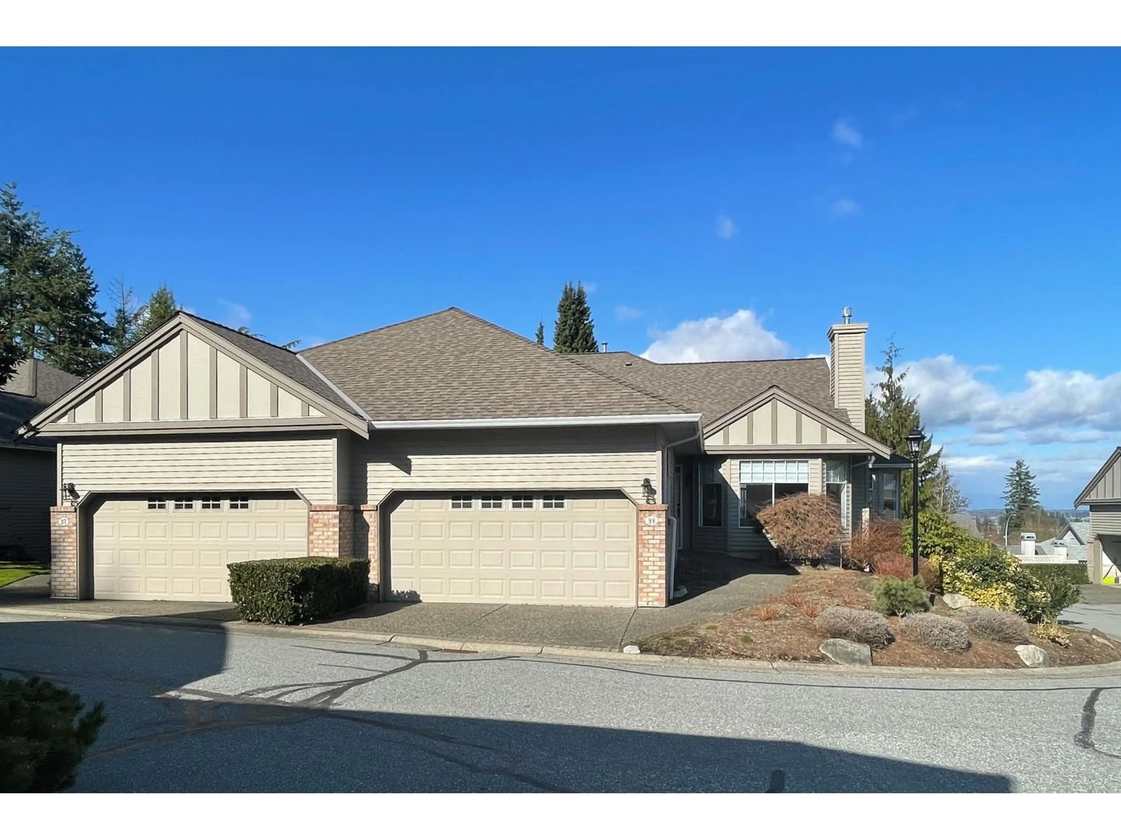 Unknown for 98 - 2533 152 STREET, Surrey British Columbia V4P1N4