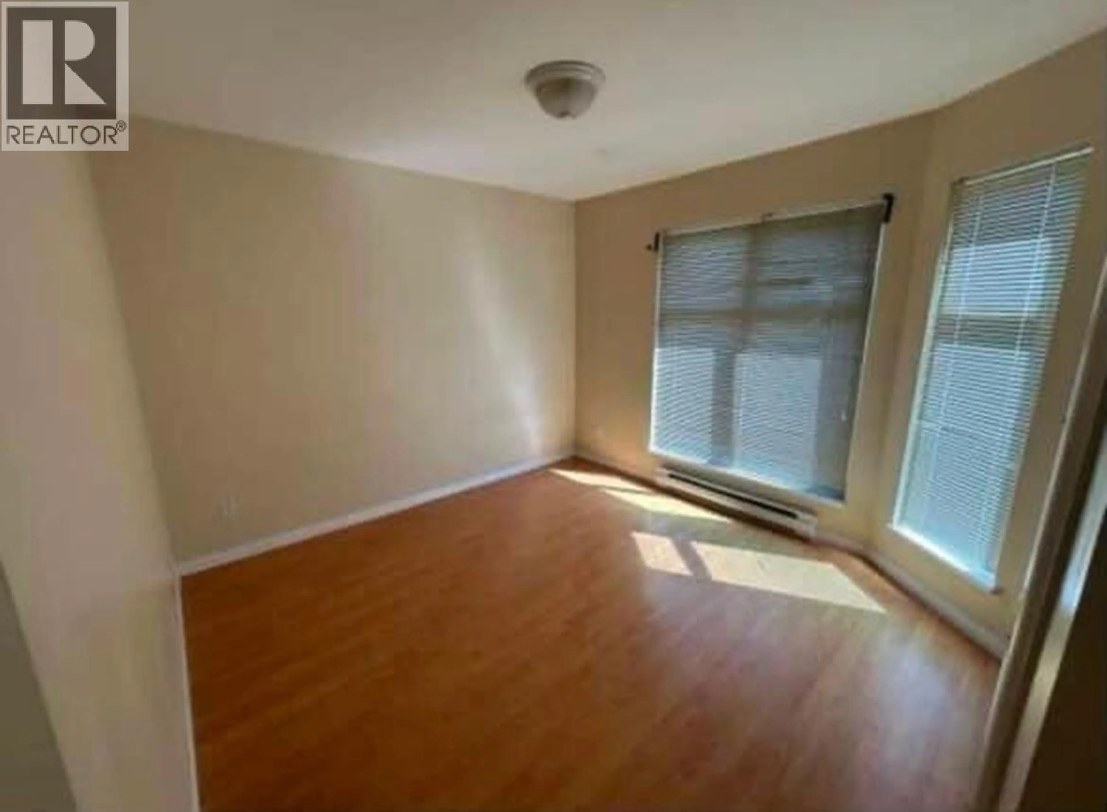 A pic of a room for 401 - 1099 71ST AVENUE, Vancouver British Columbia V6P6Y5