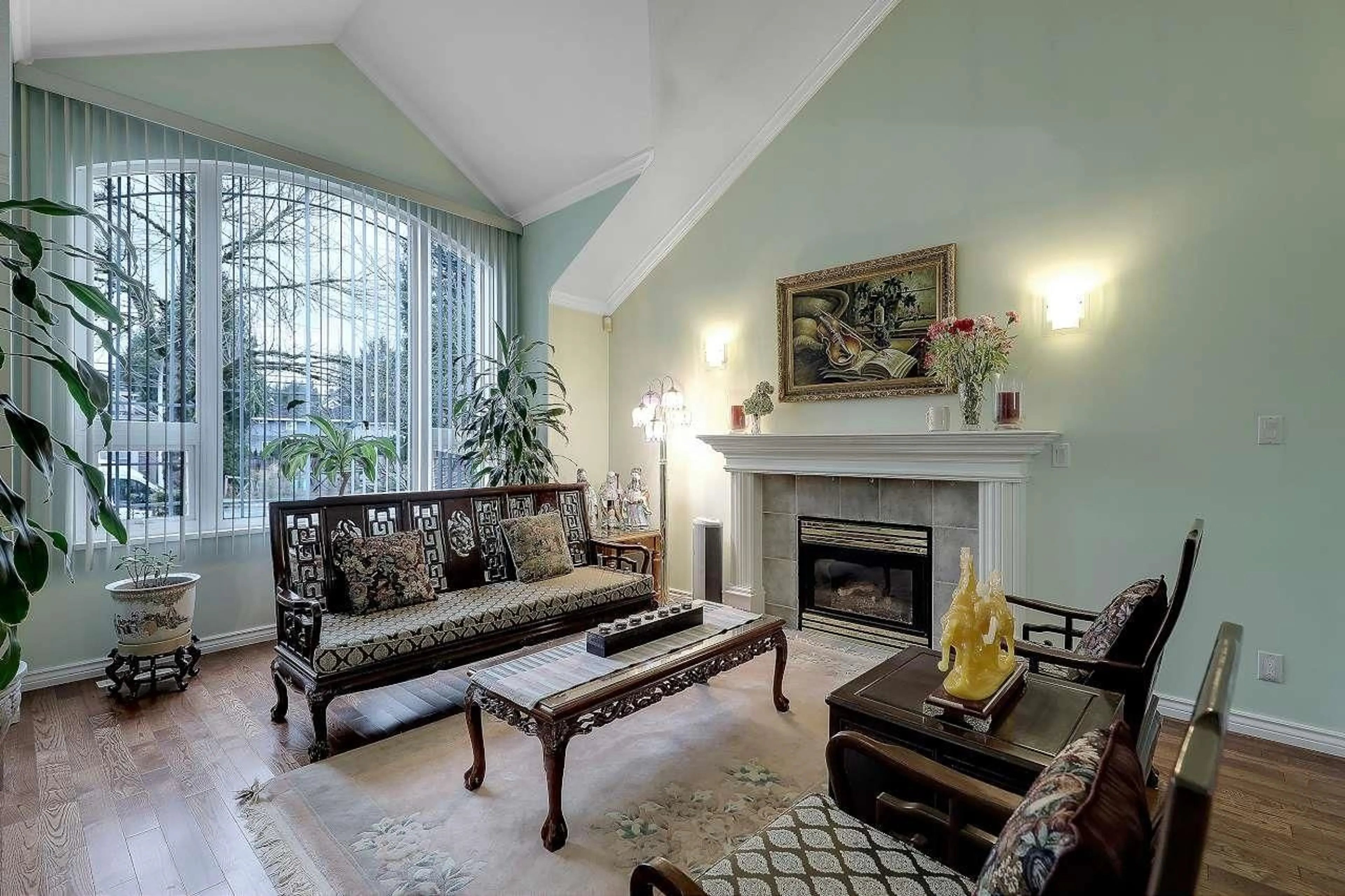 Living room with furniture, unknown for 10955 156 STREET, Surrey British Columbia V3R0Z3