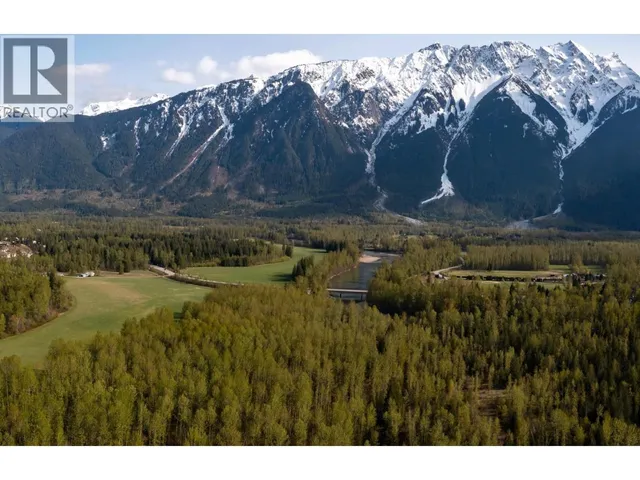 1691 HIGHWAY 99, Pemberton 2