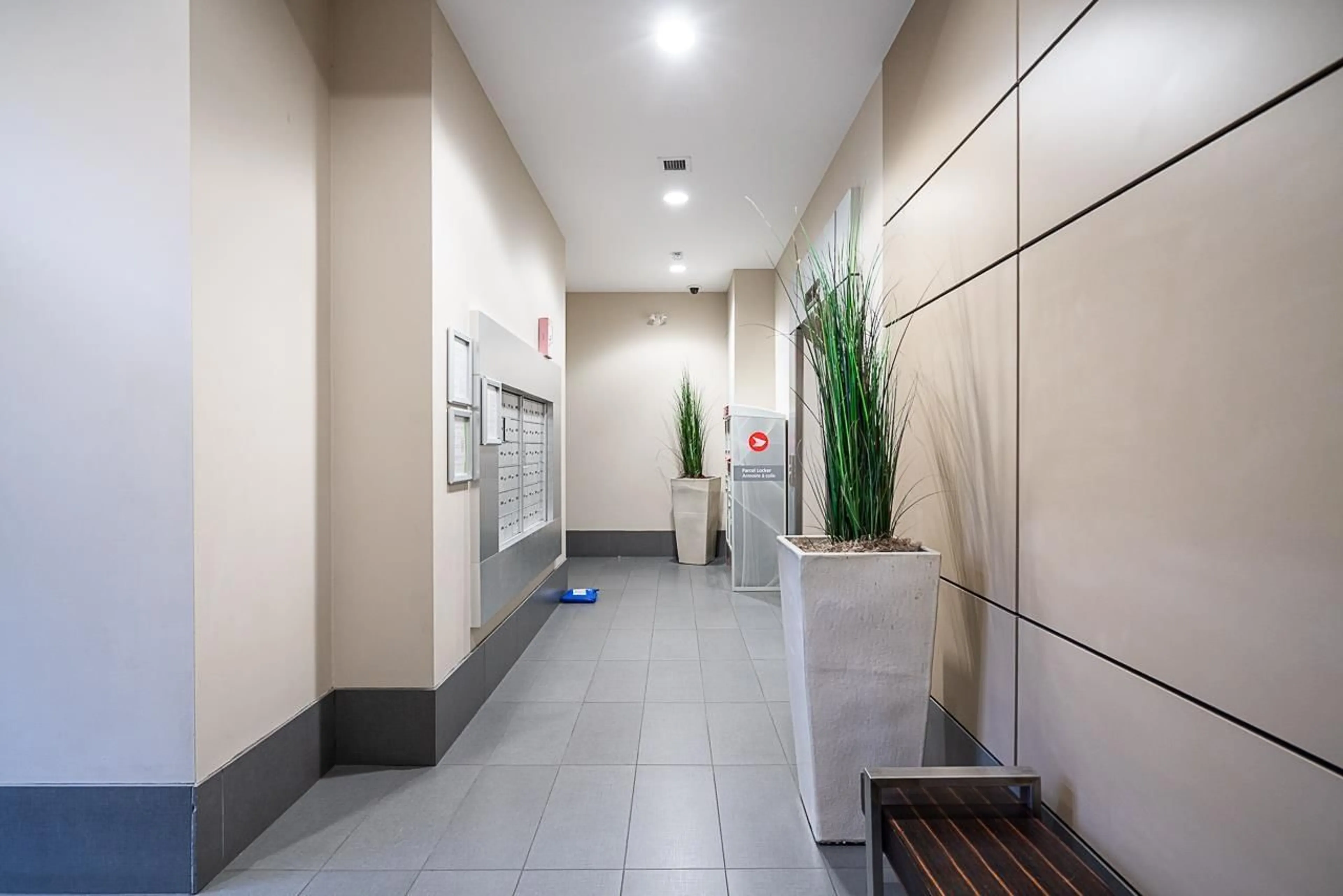 Indoor foyer for 459 - 15850 26 AVENUE, Surrey British Columbia V3Z2N6