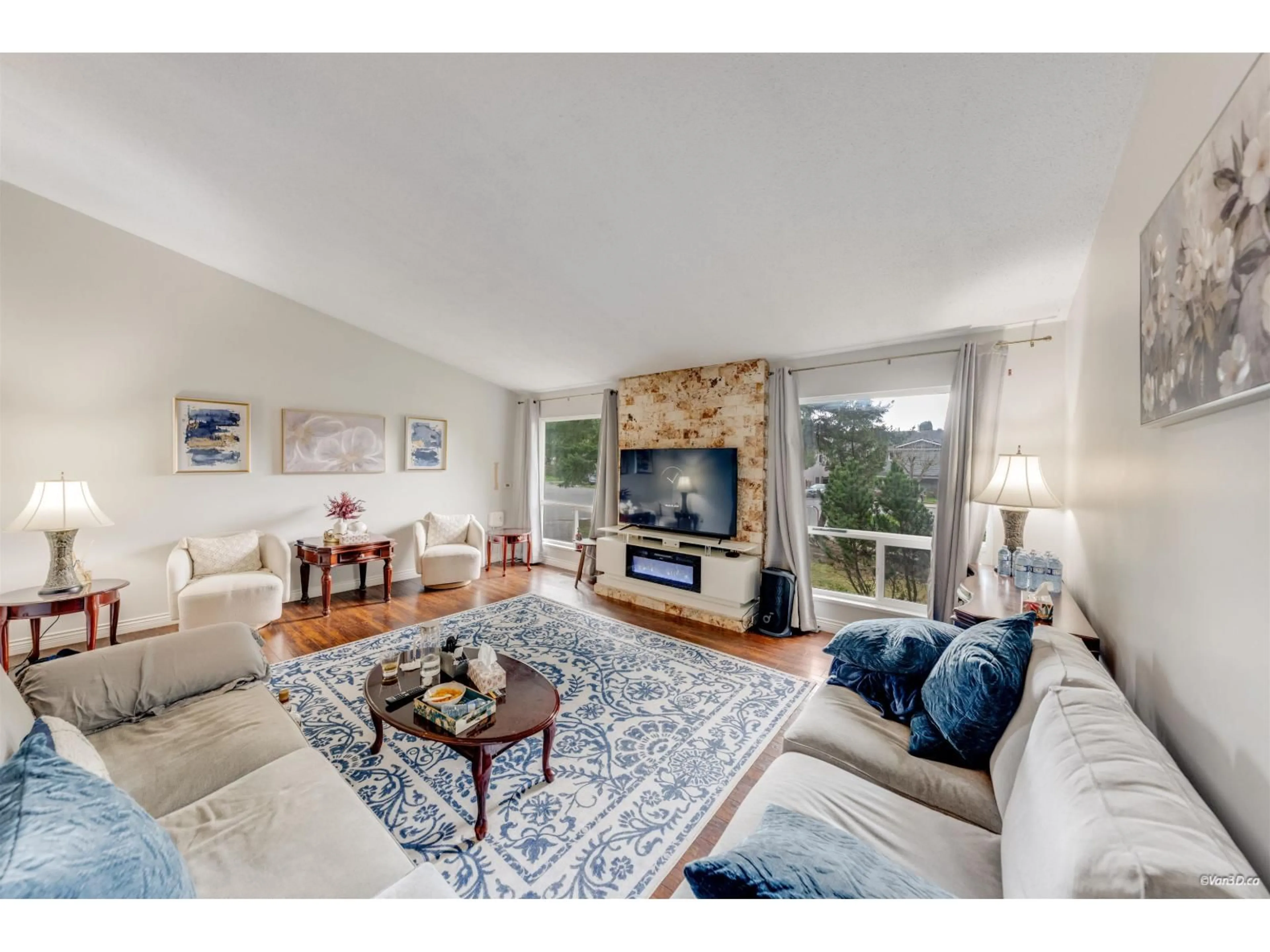 Living room with furniture, unknown for 11766 81A AVENUE, Delta British Columbia V4C2A9