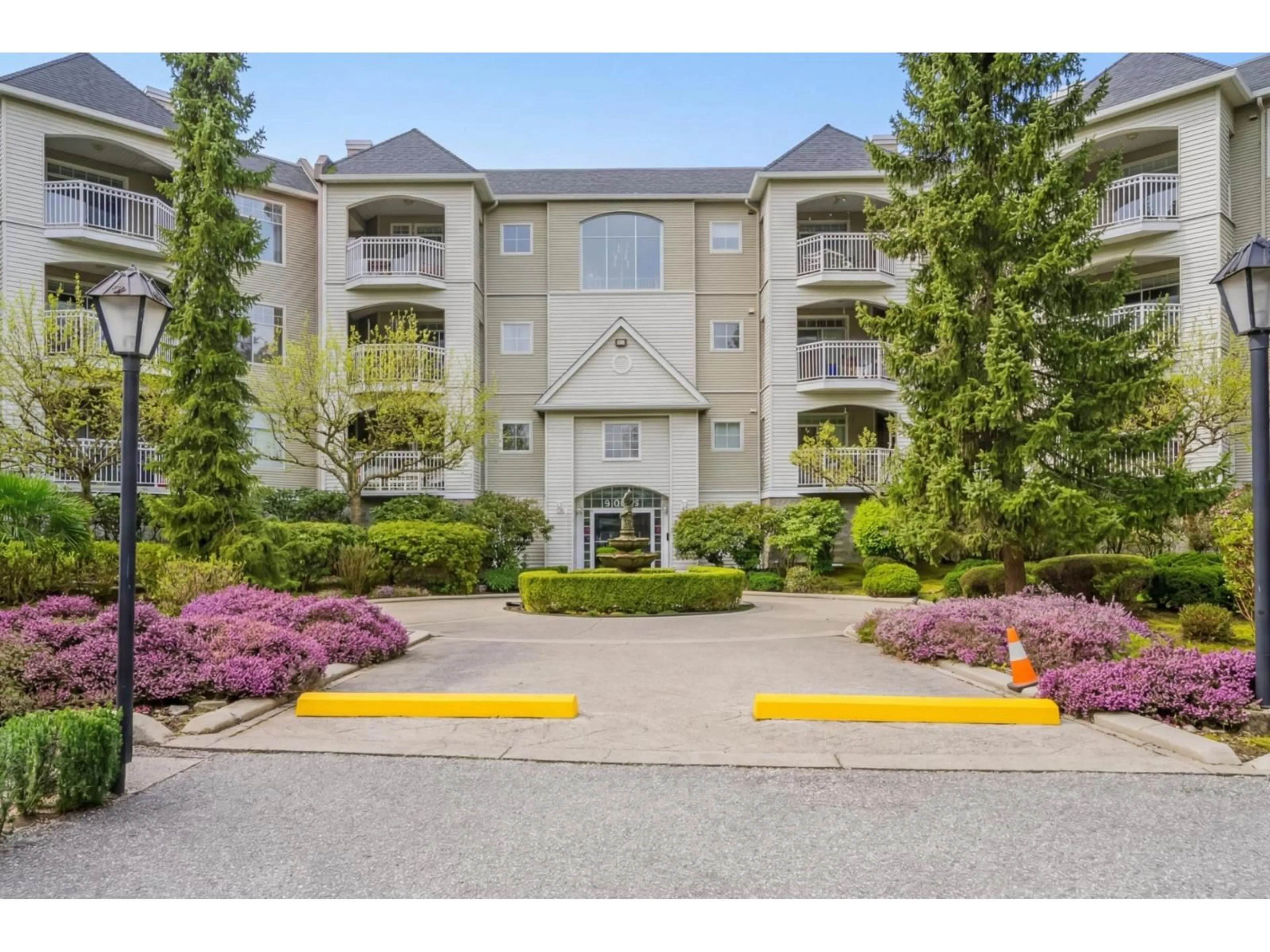 Unknown for 112 - 5677 208 STREET, Langley British Columbia V3A8J5