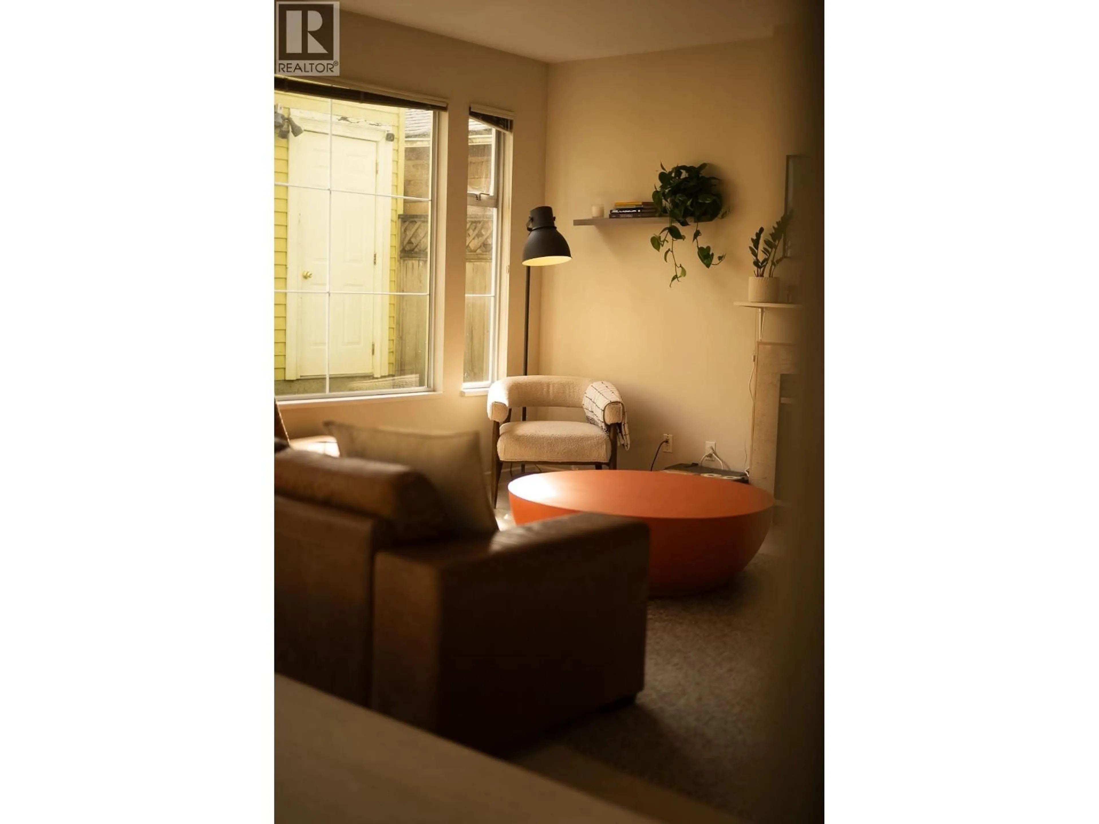 A pic of a room for 3110 3 AVENUE, Vancouver British Columbia V6K1N3