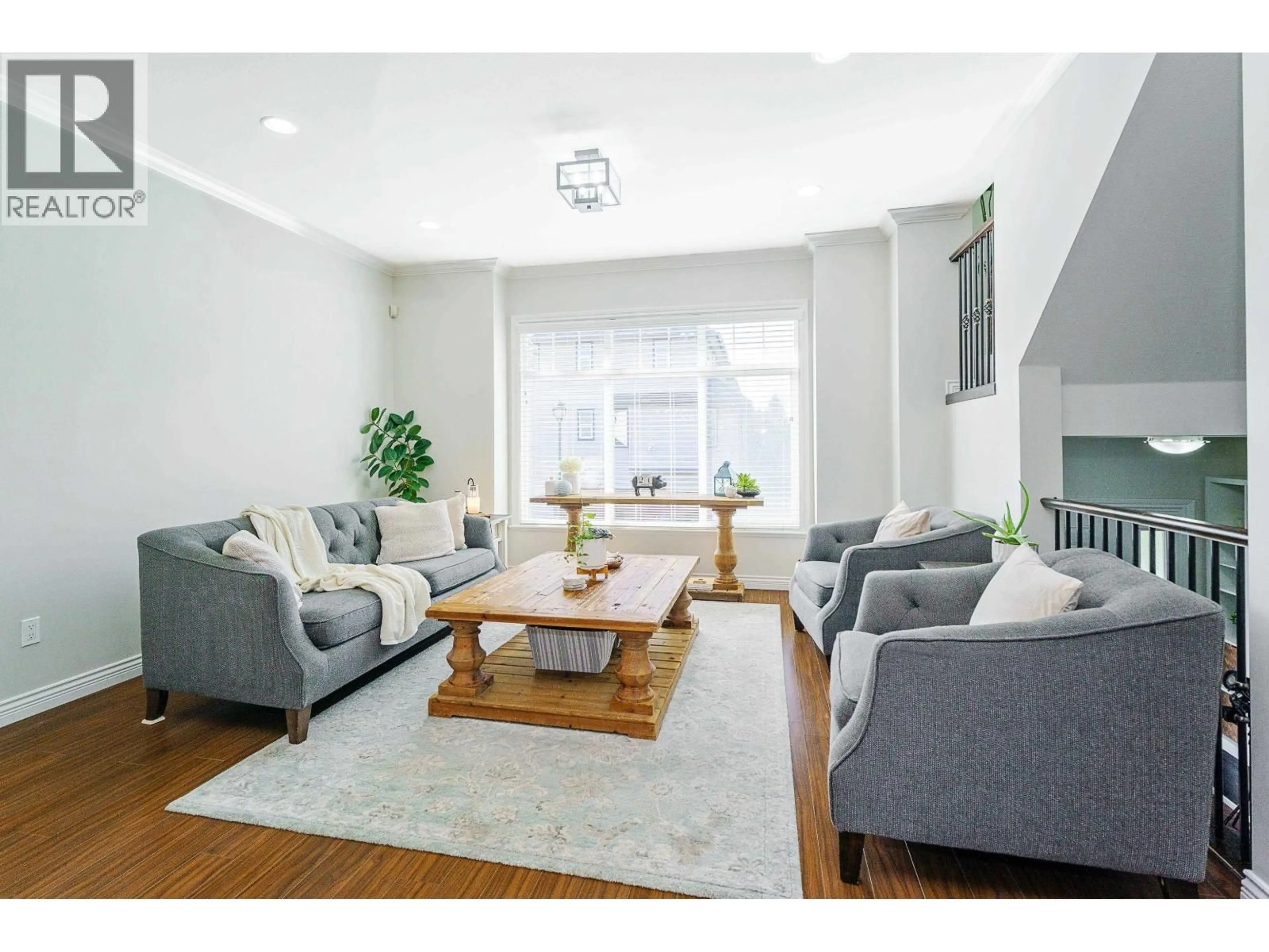 Living room with furniture, unknown for 19131 118B AVENUE, Pitt Meadows British Columbia V3Y0A4