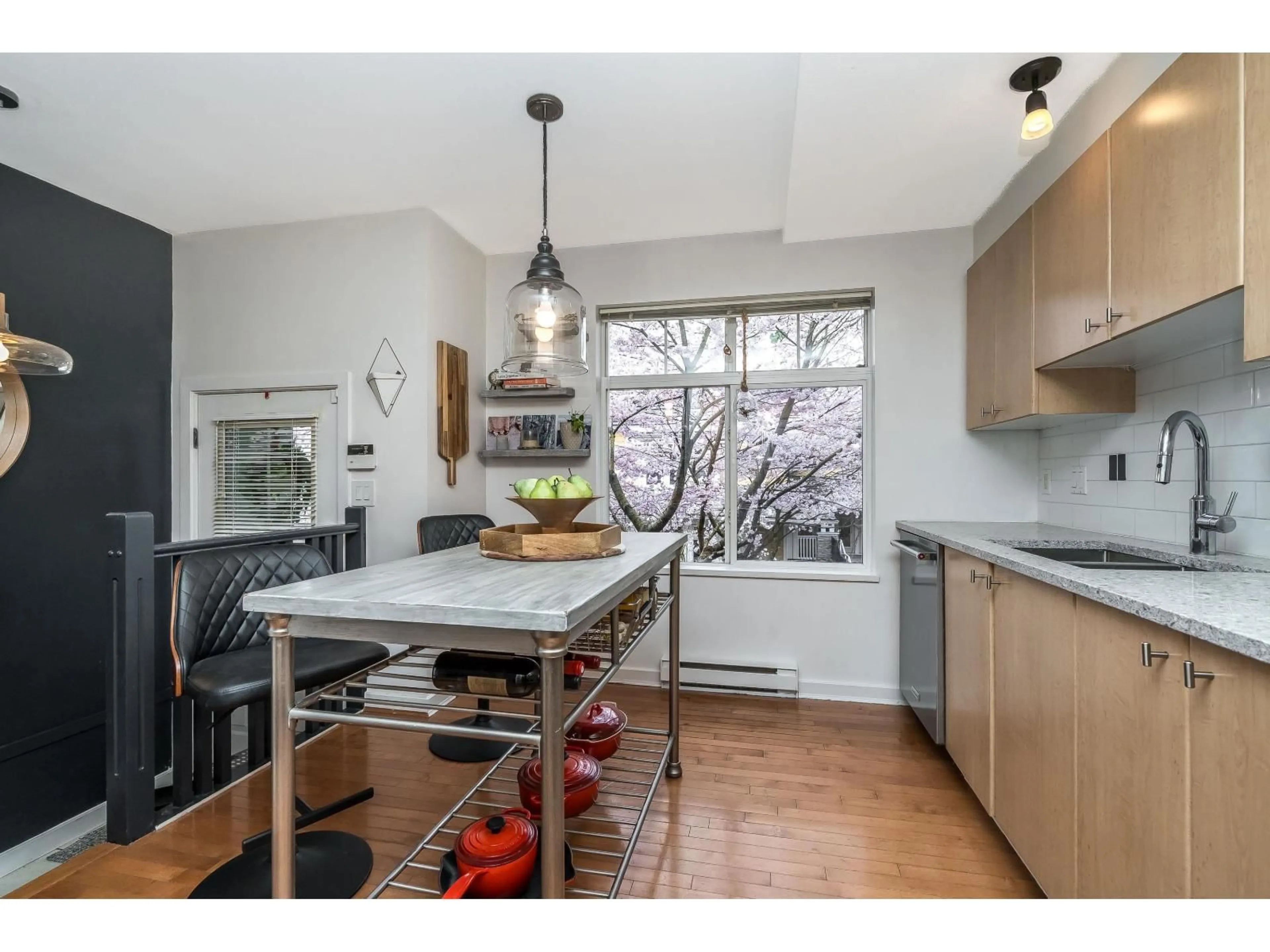 Open concept kitchen, unknown for 2 - 15233 34 AVENUE, Surrey British Columbia V3Z2T7