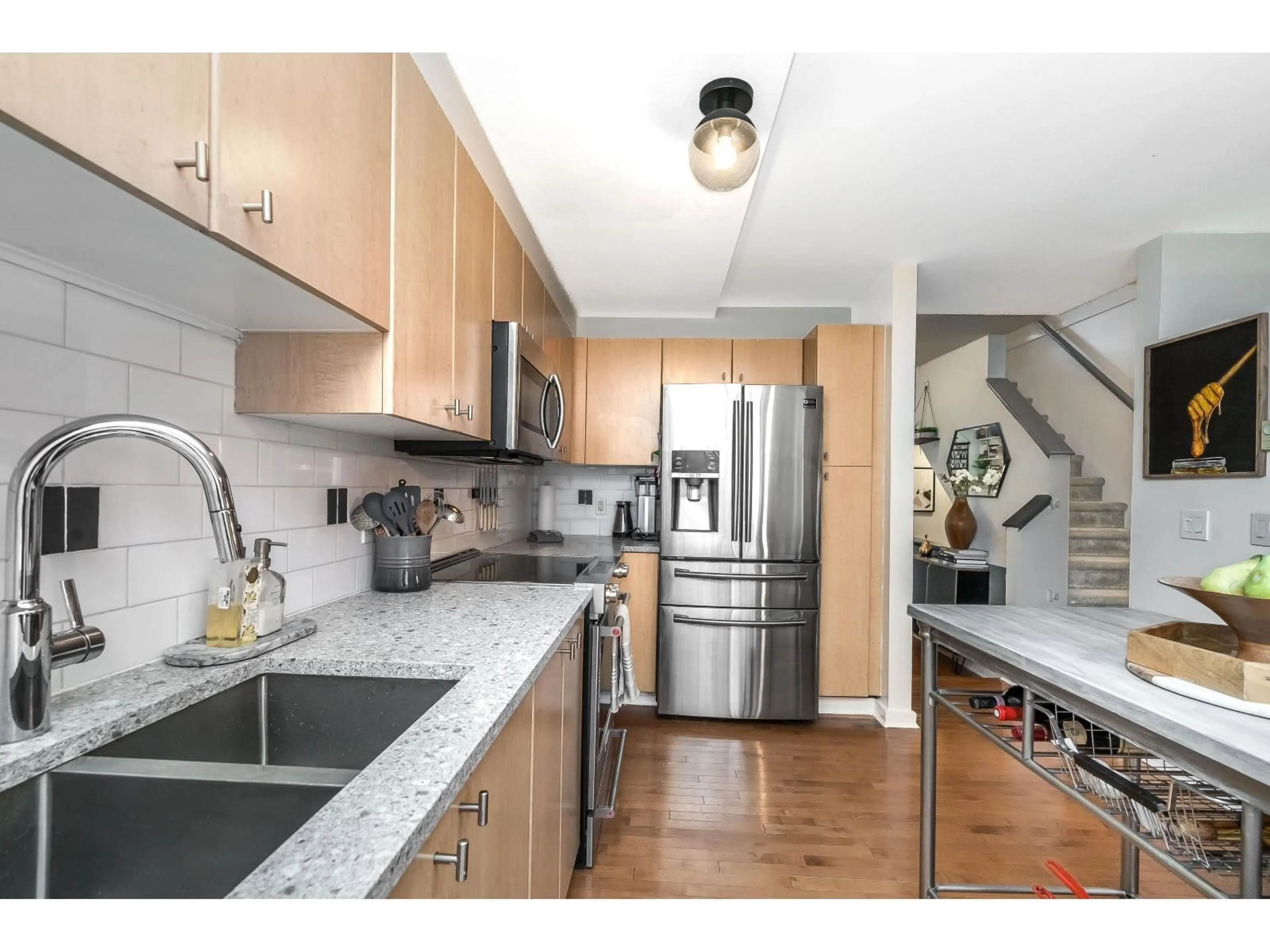 Standard kitchen, unknown for 2 - 15233 34 AVENUE, Surrey British Columbia V3Z2T7