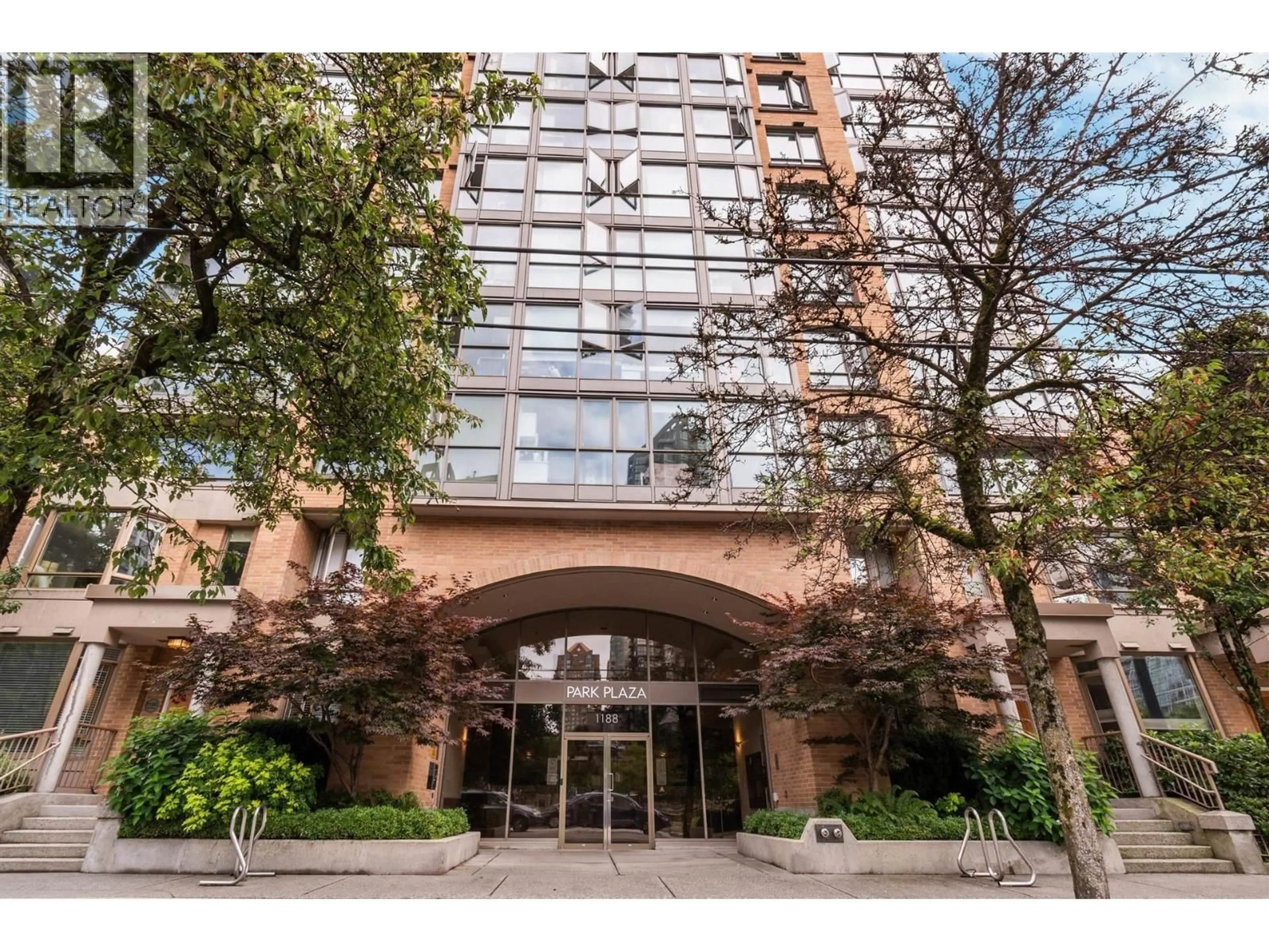 Indoor foyer for 2203 - 1188 RICHARDS STREET, Vancouver British Columbia V6B3E6