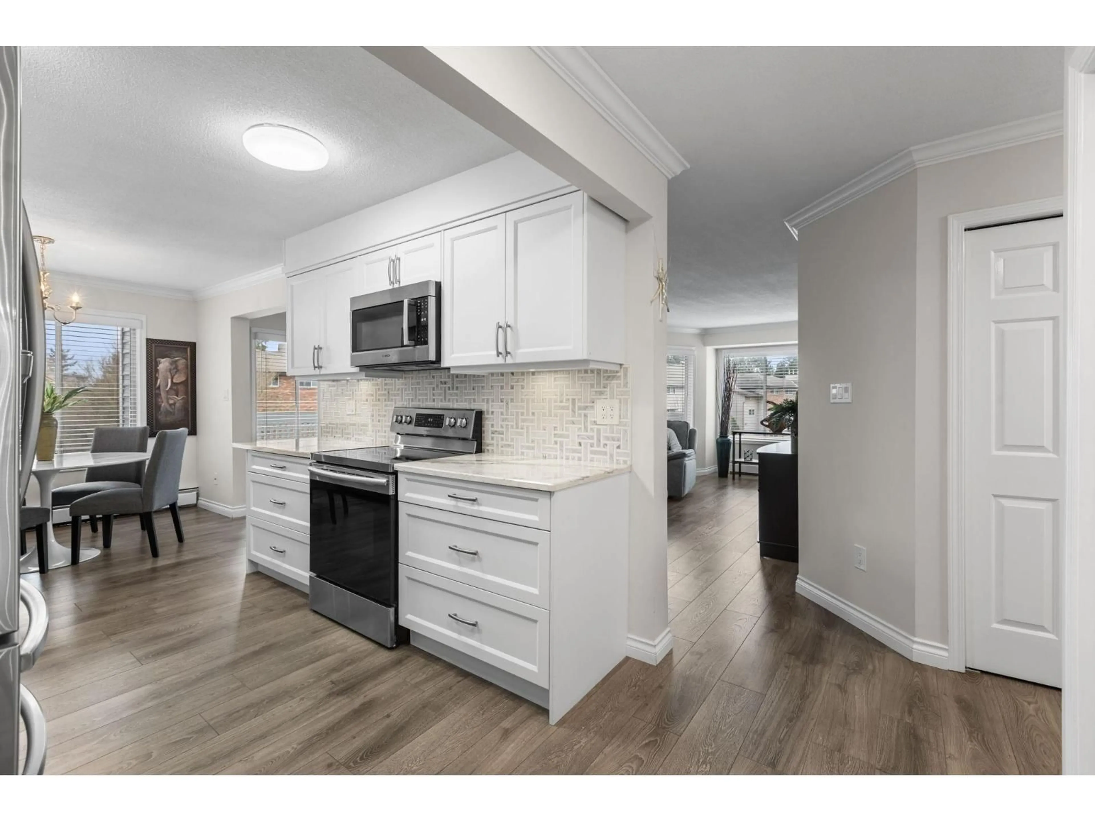 Open concept kitchen, unknown for 228 - 32853 LANDEAU PLACE, Abbotsford British Columbia V2S6S6