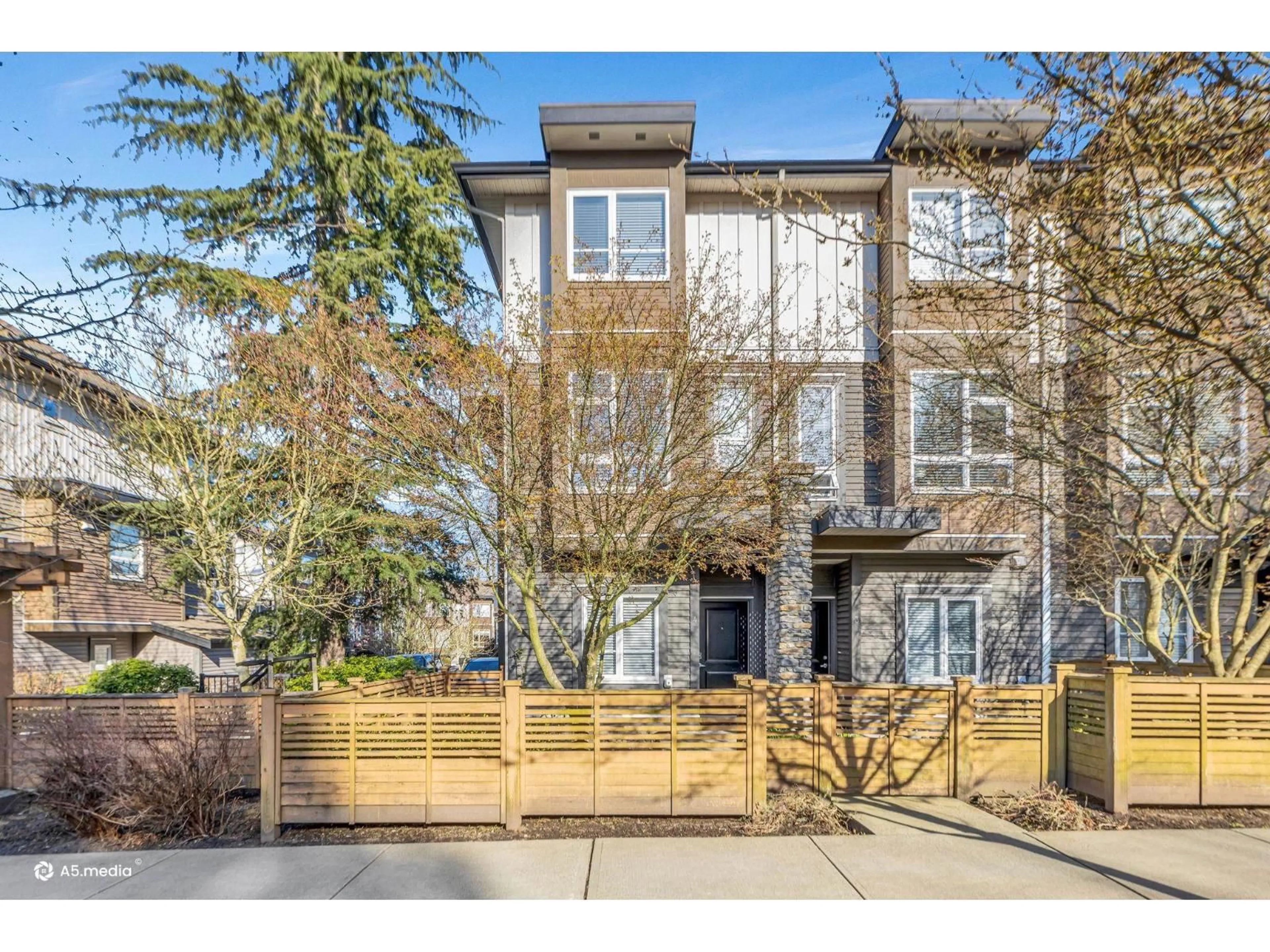 Unknown for 4 - 5888 144 STREET, Surrey British Columbia V3X0G8