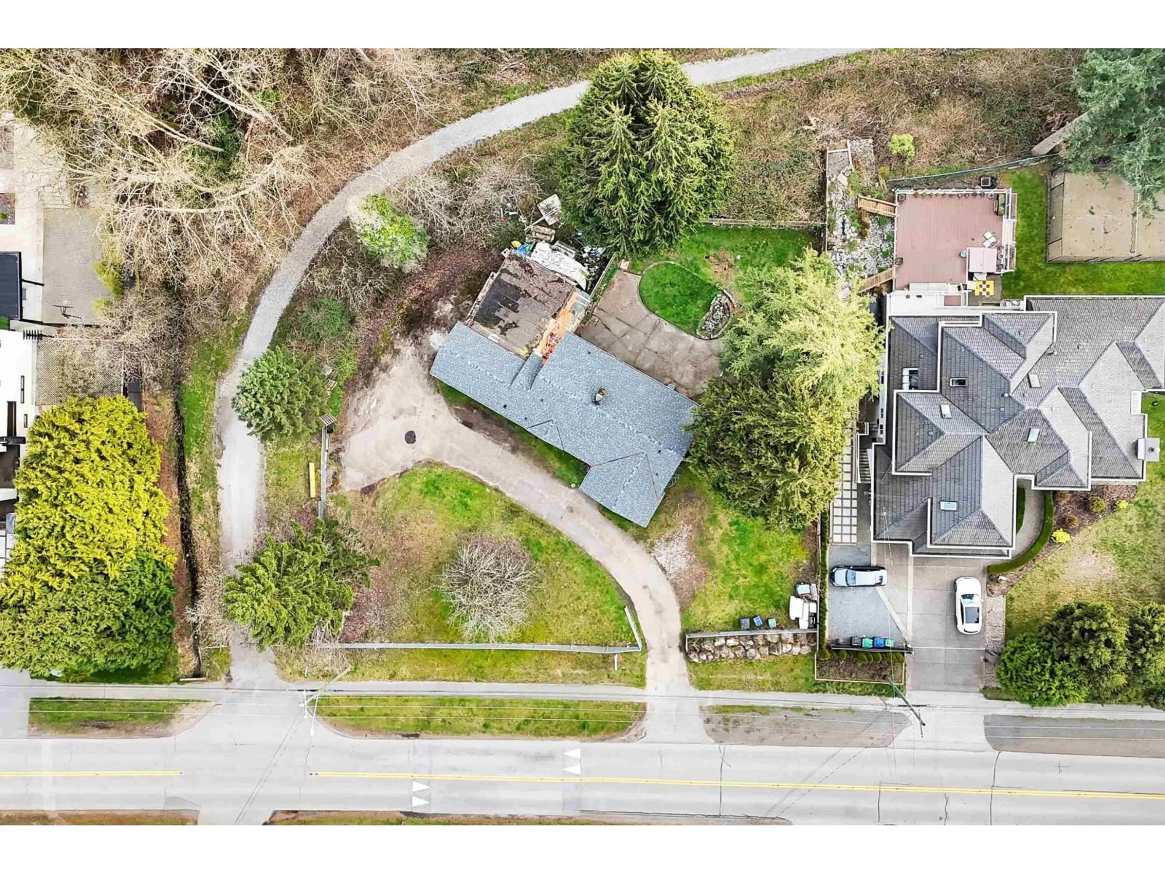 A pic from outside/outdoor area/front of a property/back of a property/a pic from drone, street for 12136 NEW MCLELLAN ROAD, Surrey British Columbia V3X2X9
