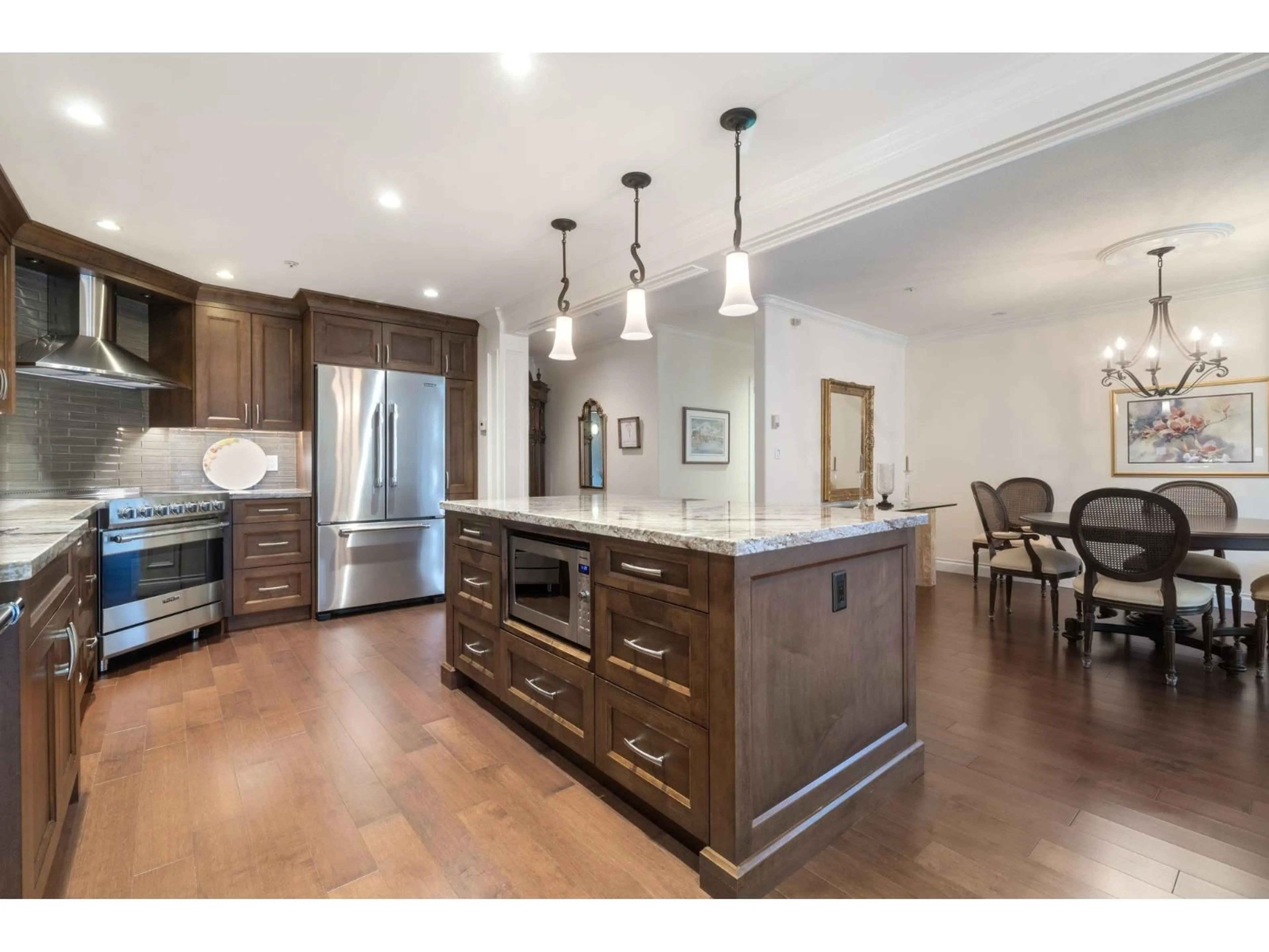 Open concept kitchen, unknown for 301 - 1725 128 STREET, Surrey British Columbia V4A3V2
