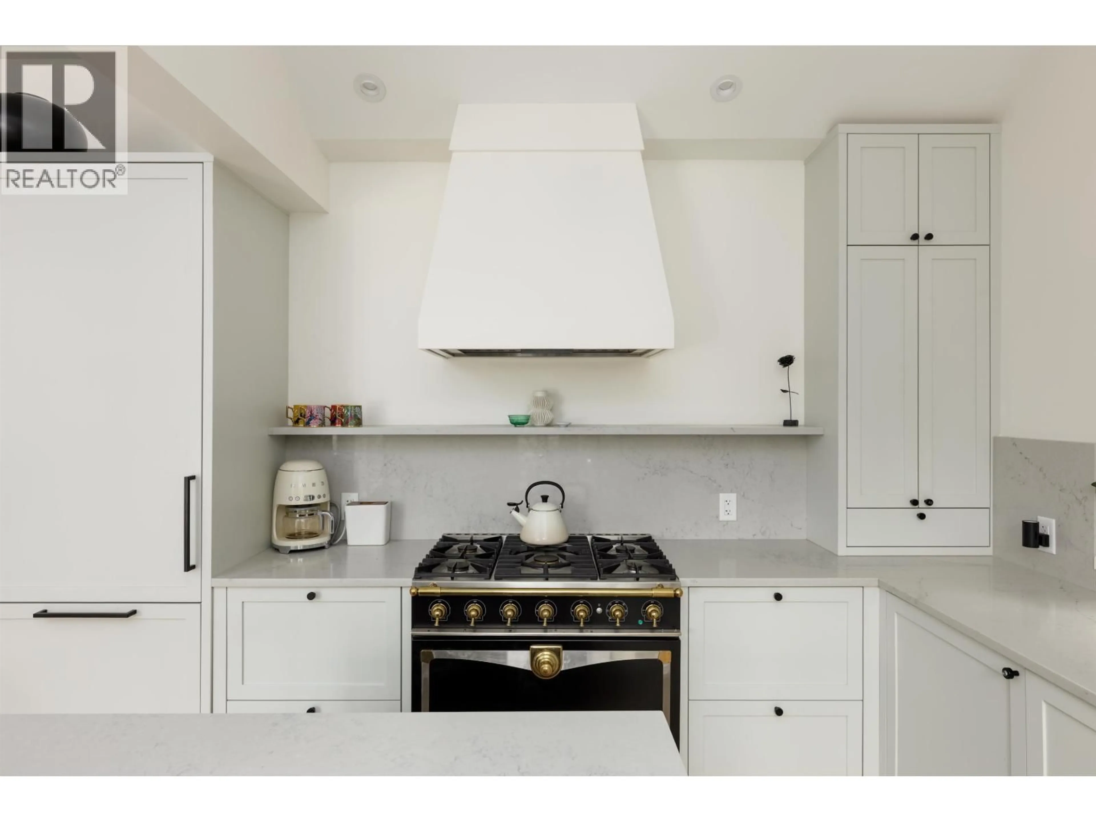 Contemporary kitchen, ceramic/tile floor for 2502 33RD AVENUE, Vancouver British Columbia V6N2E6