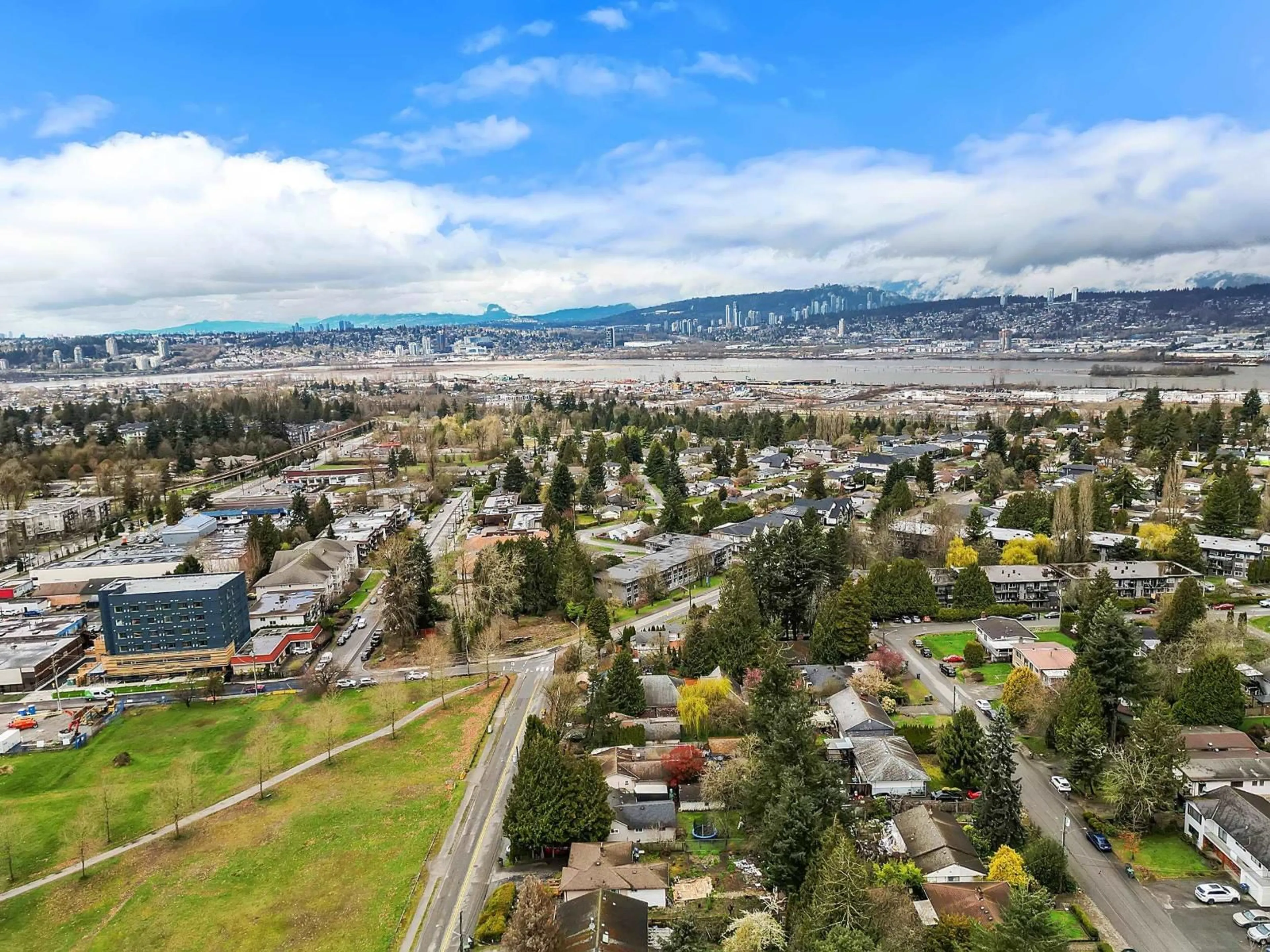 A pic from outside/outdoor area/front of a property/back of a property/a pic from drone, mountain view for 13627 HILTON ROAD, Surrey British Columbia V3R5J5