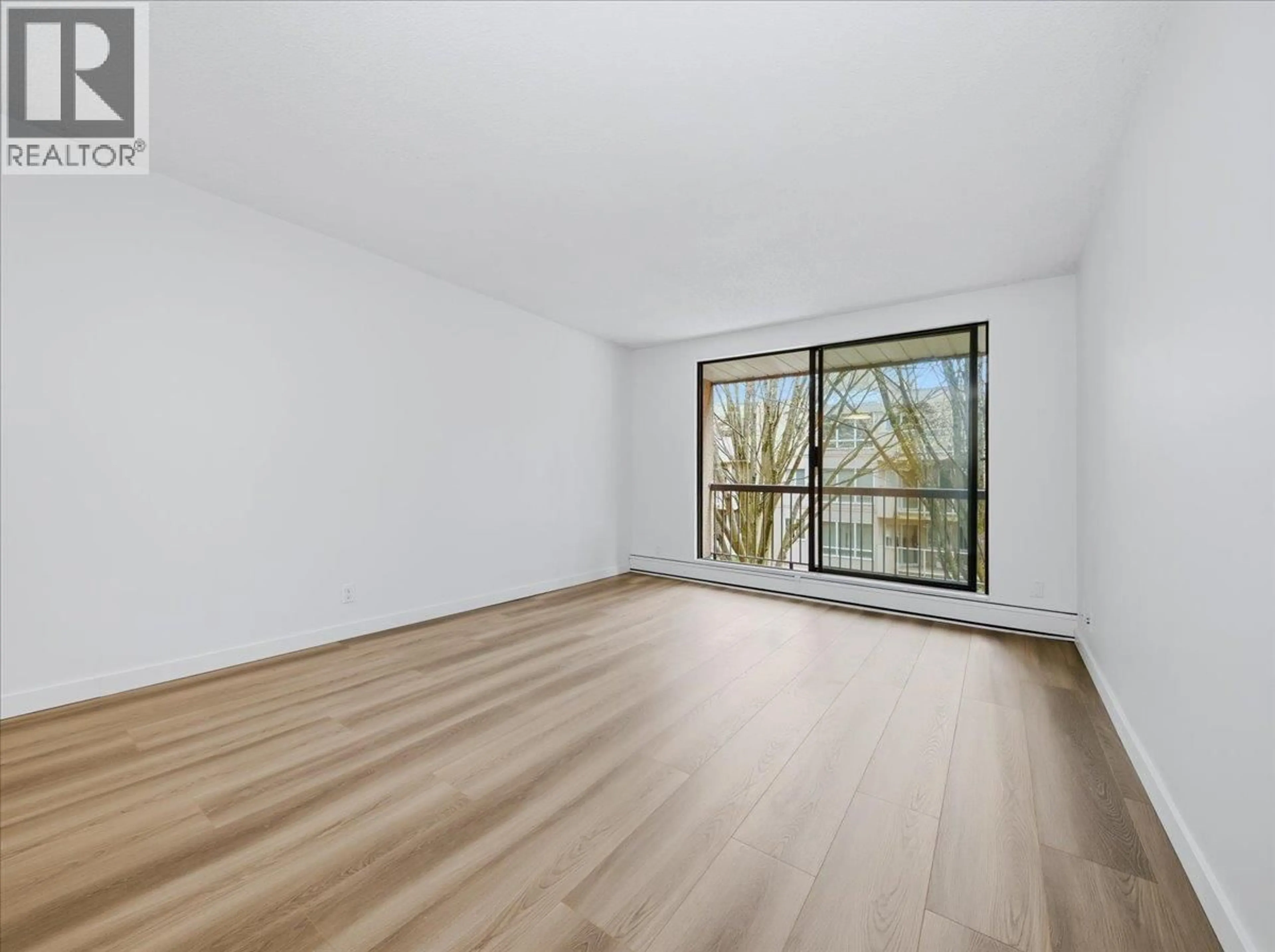 A pic of a room for 213 - 8511 ACKROYD ROAD, Richmond British Columbia V6X3E7