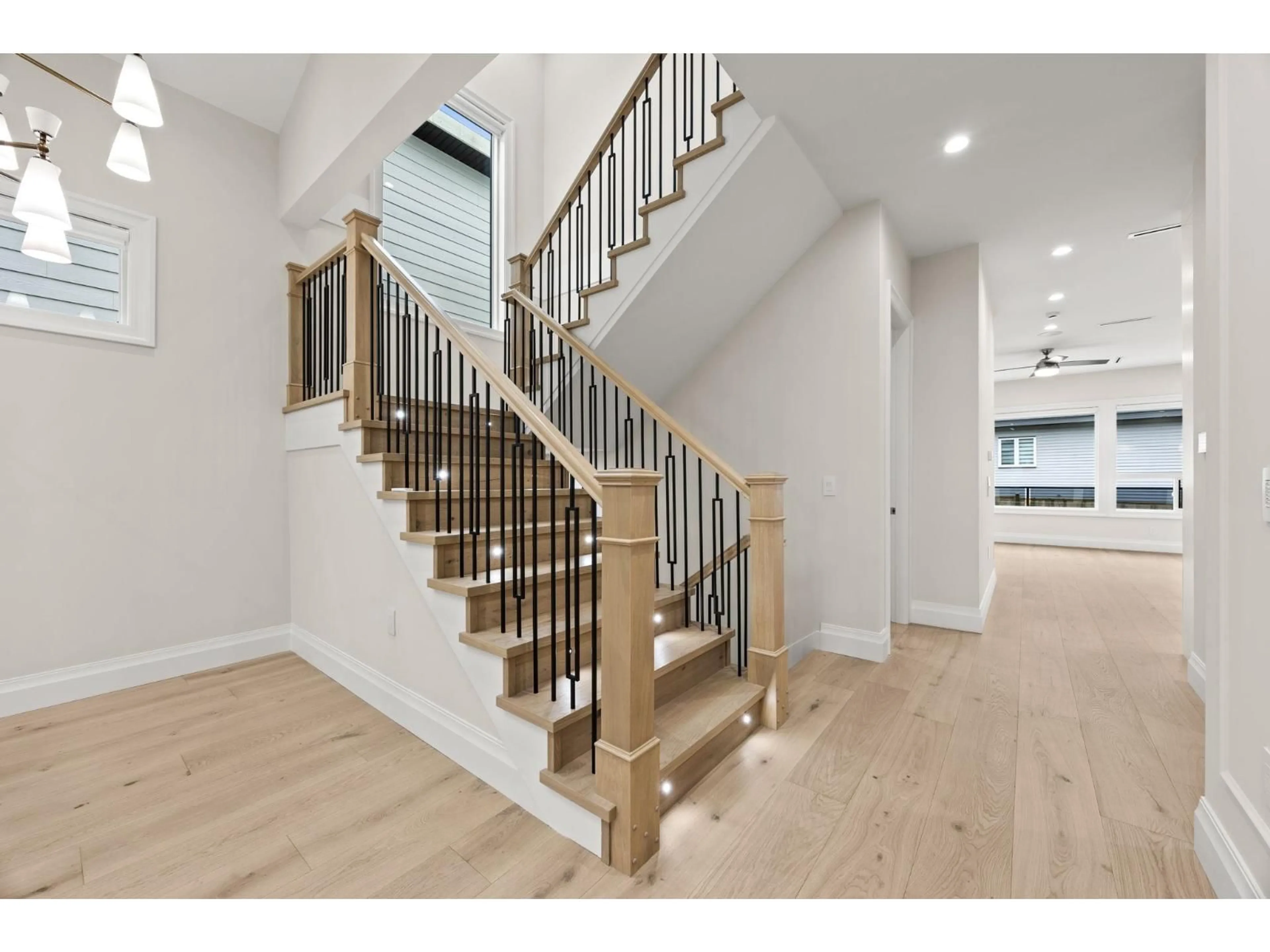 Stairs for 10266 166A STREET, Surrey British Columbia V4N1Y7