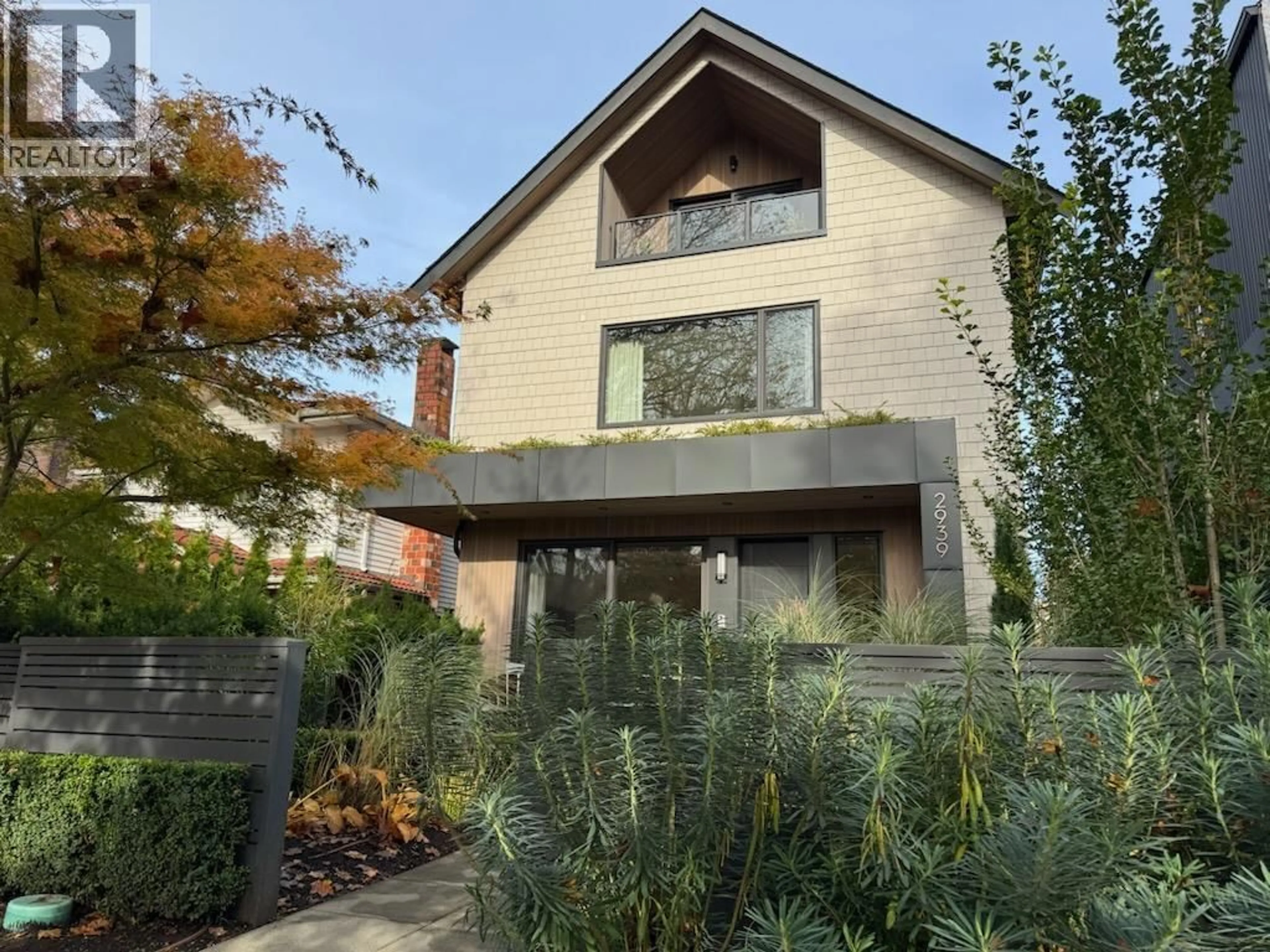 Home with brick exterior material, street for 2939 15TH AVENUE, Vancouver British Columbia V6K3A2