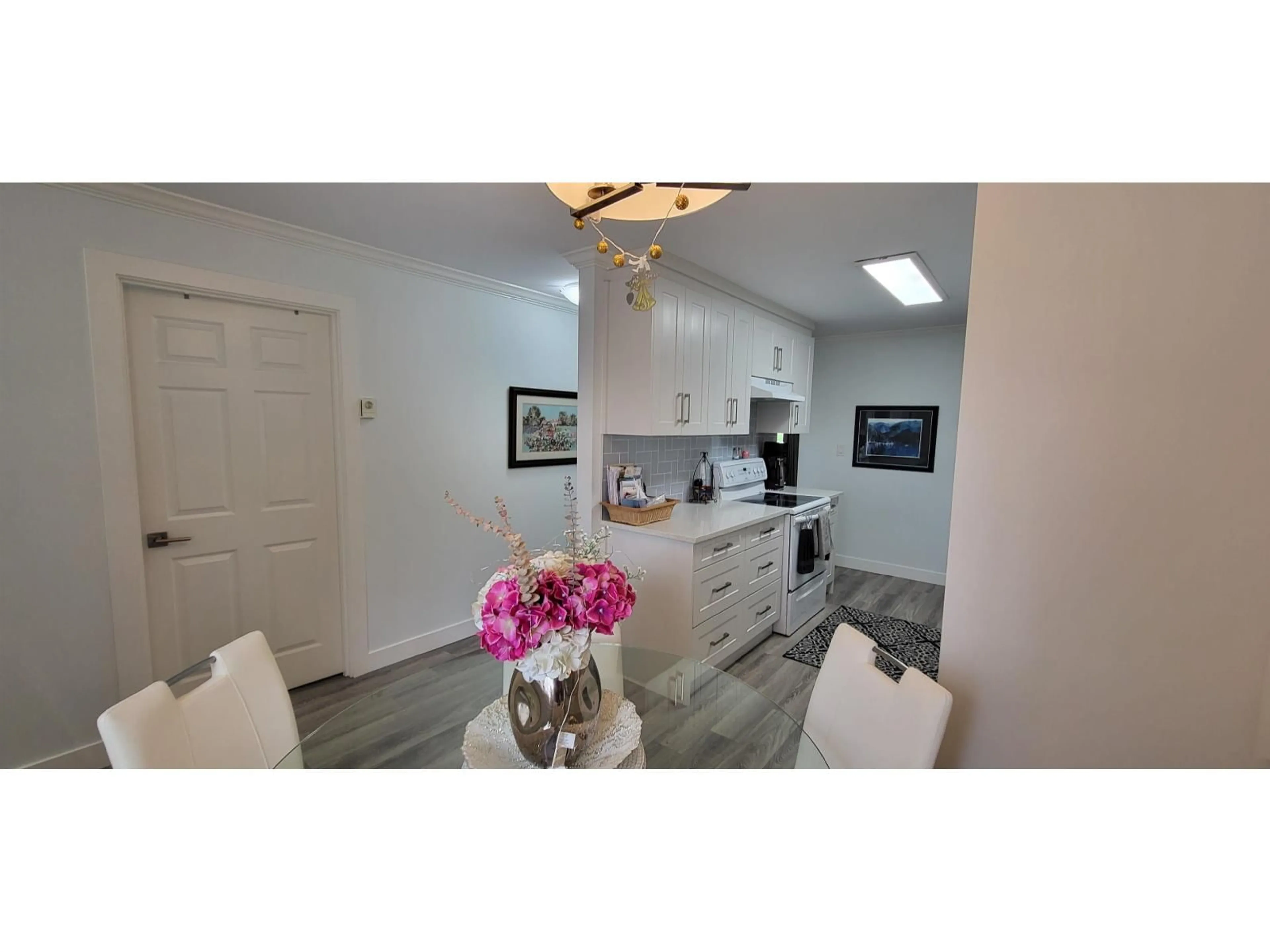 Open concept kitchen, ceramic/tile floor for 59 - 15020 66A AVENUE, Surrey British Columbia V3S2A5