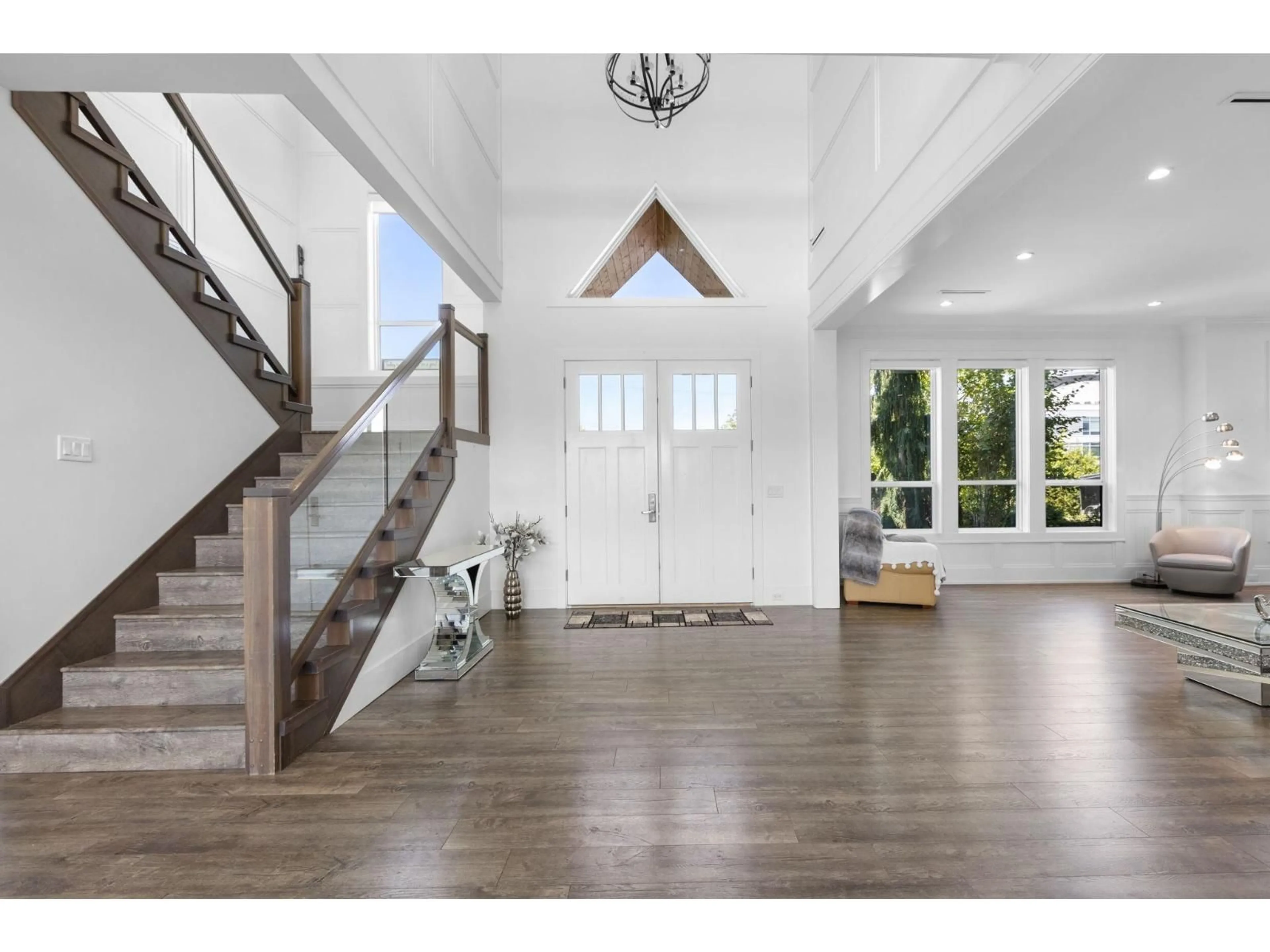 Indoor entryway for 5368 216 STREET, Langley British Columbia V2Y1Y2