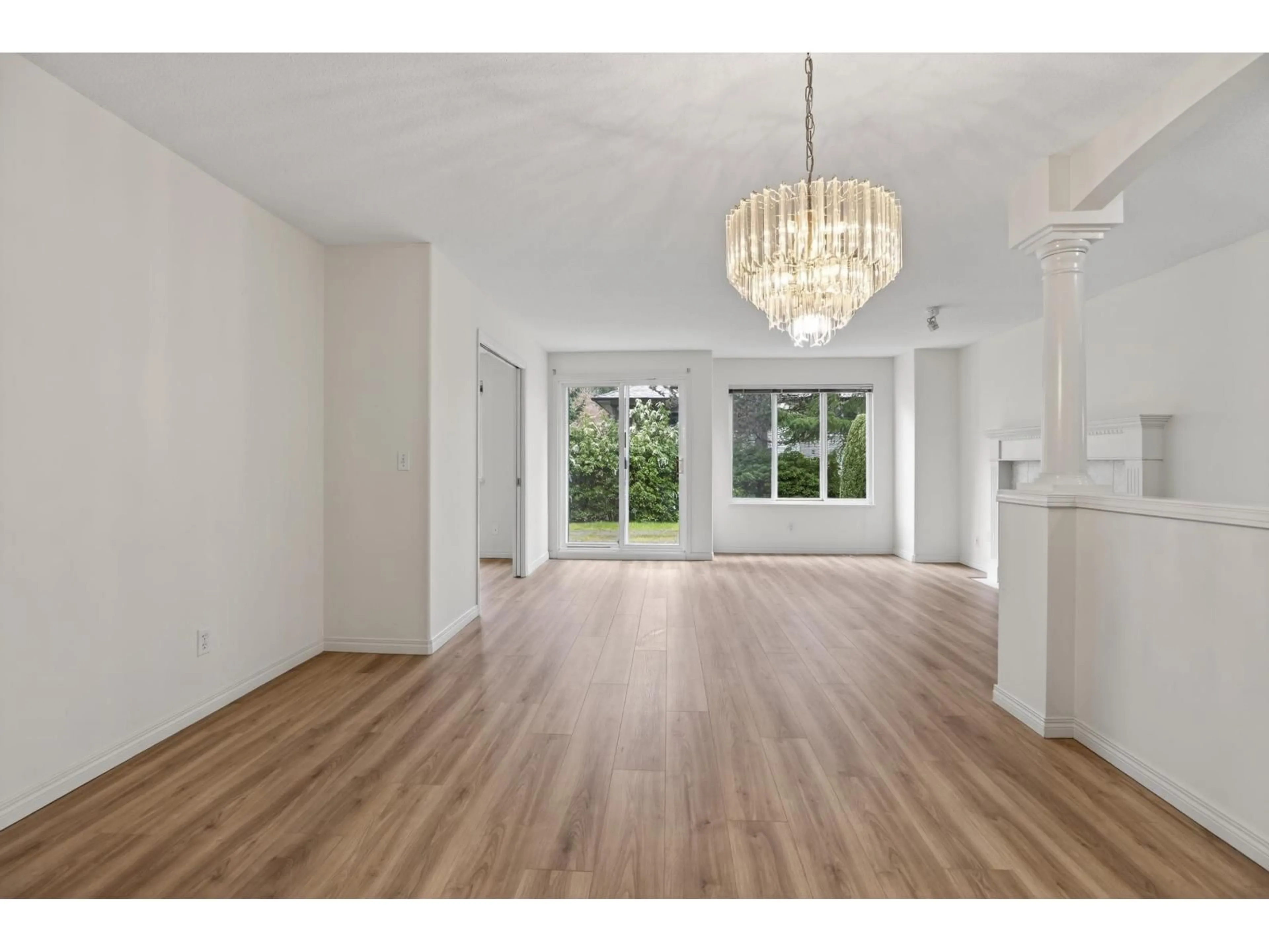 A pic of a room for 216 - 13888 70 AVENUE, Surrey British Columbia V3W0R8