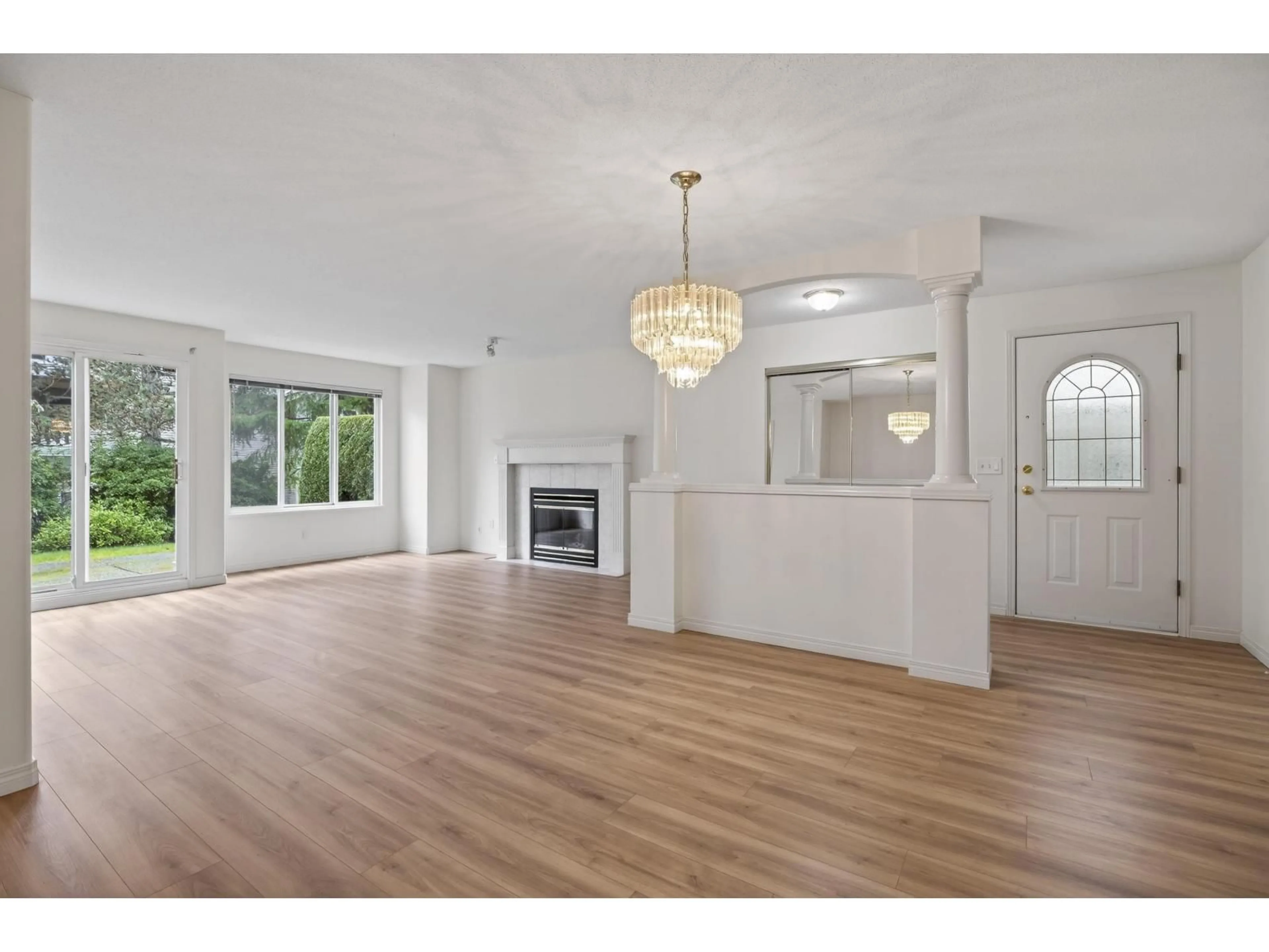 Unknown for 216 - 13888 70 AVENUE, Surrey British Columbia V3W0R8