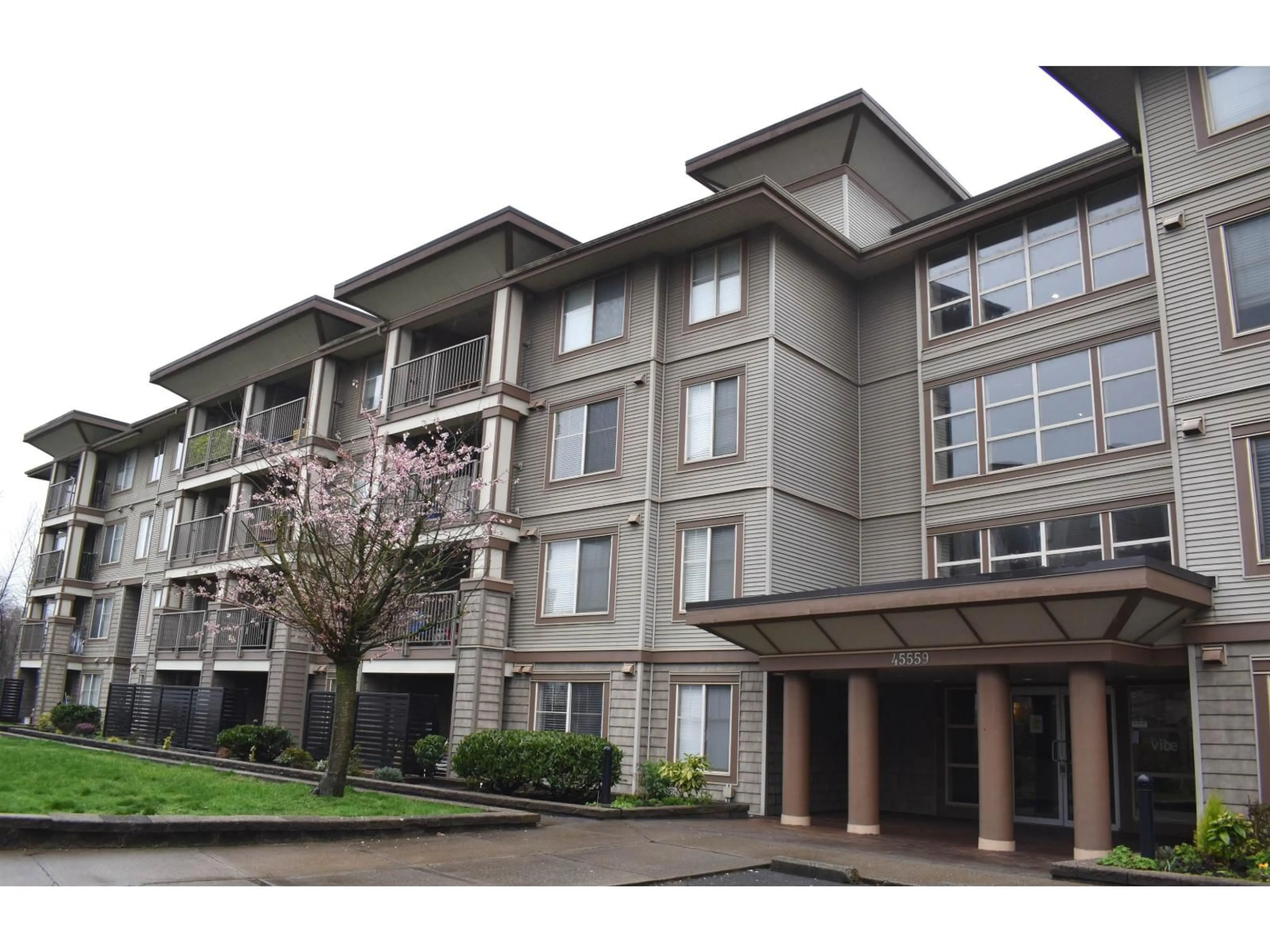 Unknown for 402 - 45559 YALE ROAD, Chilliwack British Columbia V2P0B1