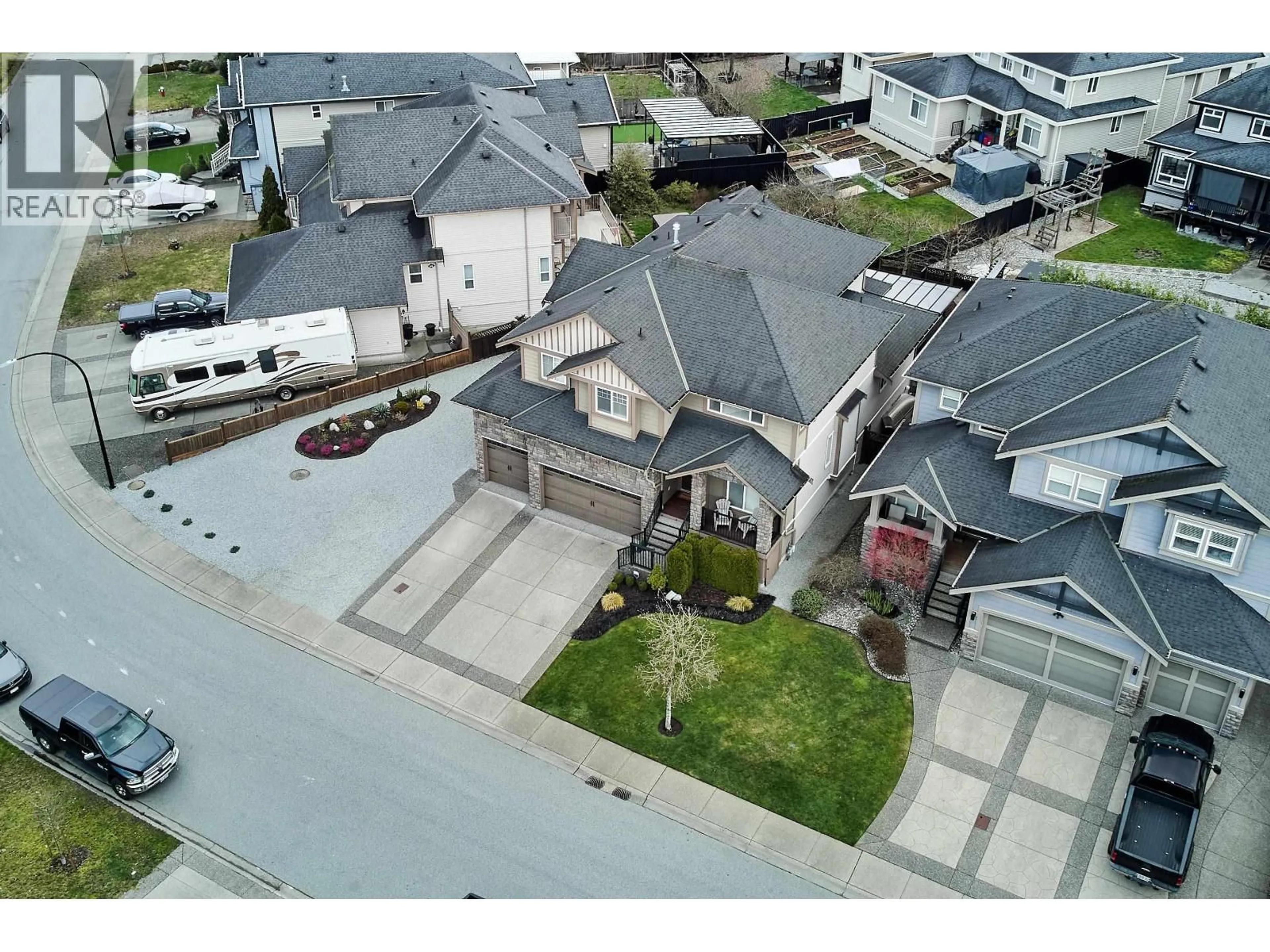 A pic from outside/outdoor area/front of a property/back of a property/a pic from drone, street for 12442 DAVENPORT DRIVE, Maple Ridge British Columbia V2X8X2