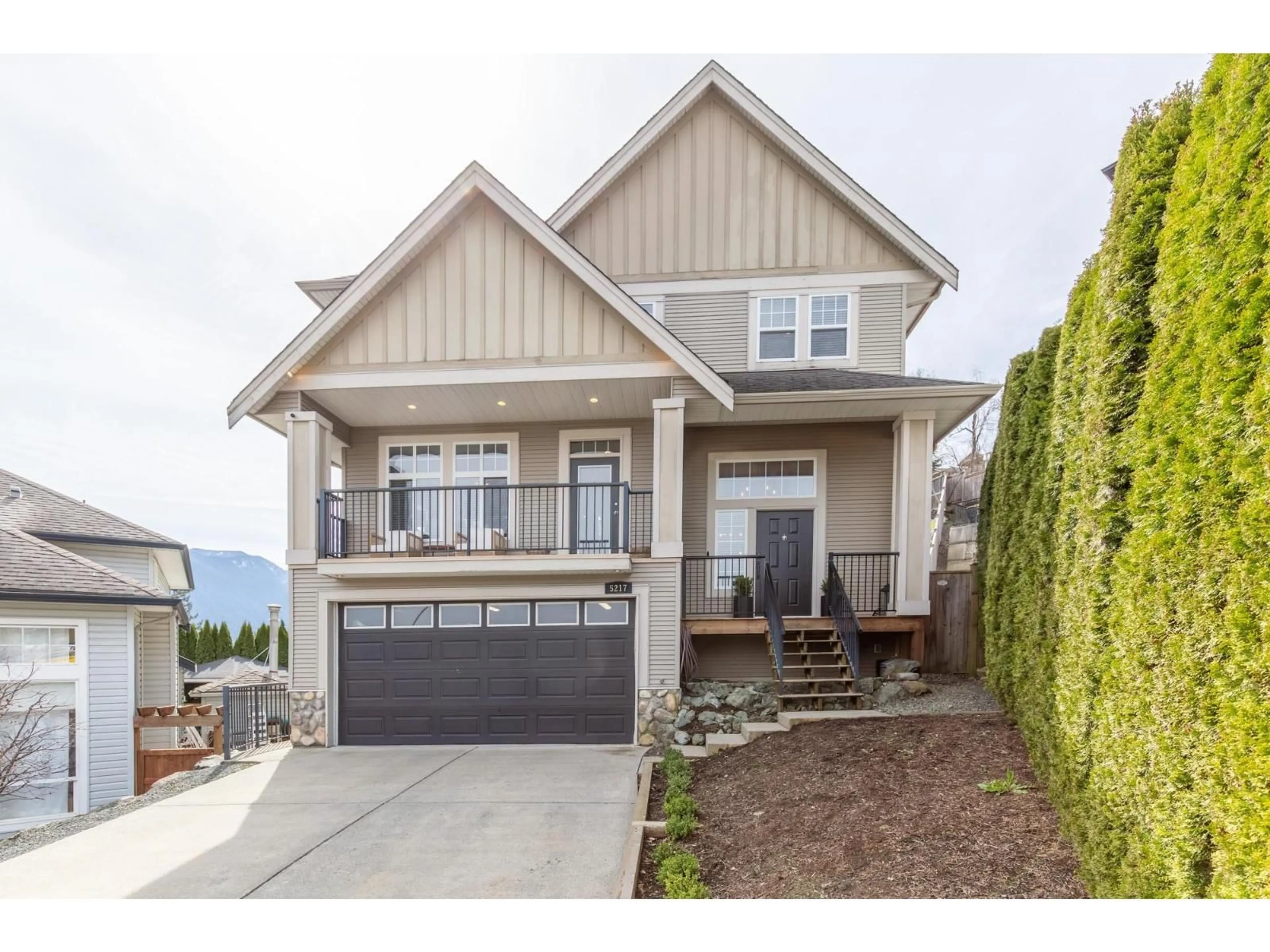 Home with vinyl exterior material, street for 5217 WEEDEN PLACE, Chilliwack British Columbia V2R5T9
