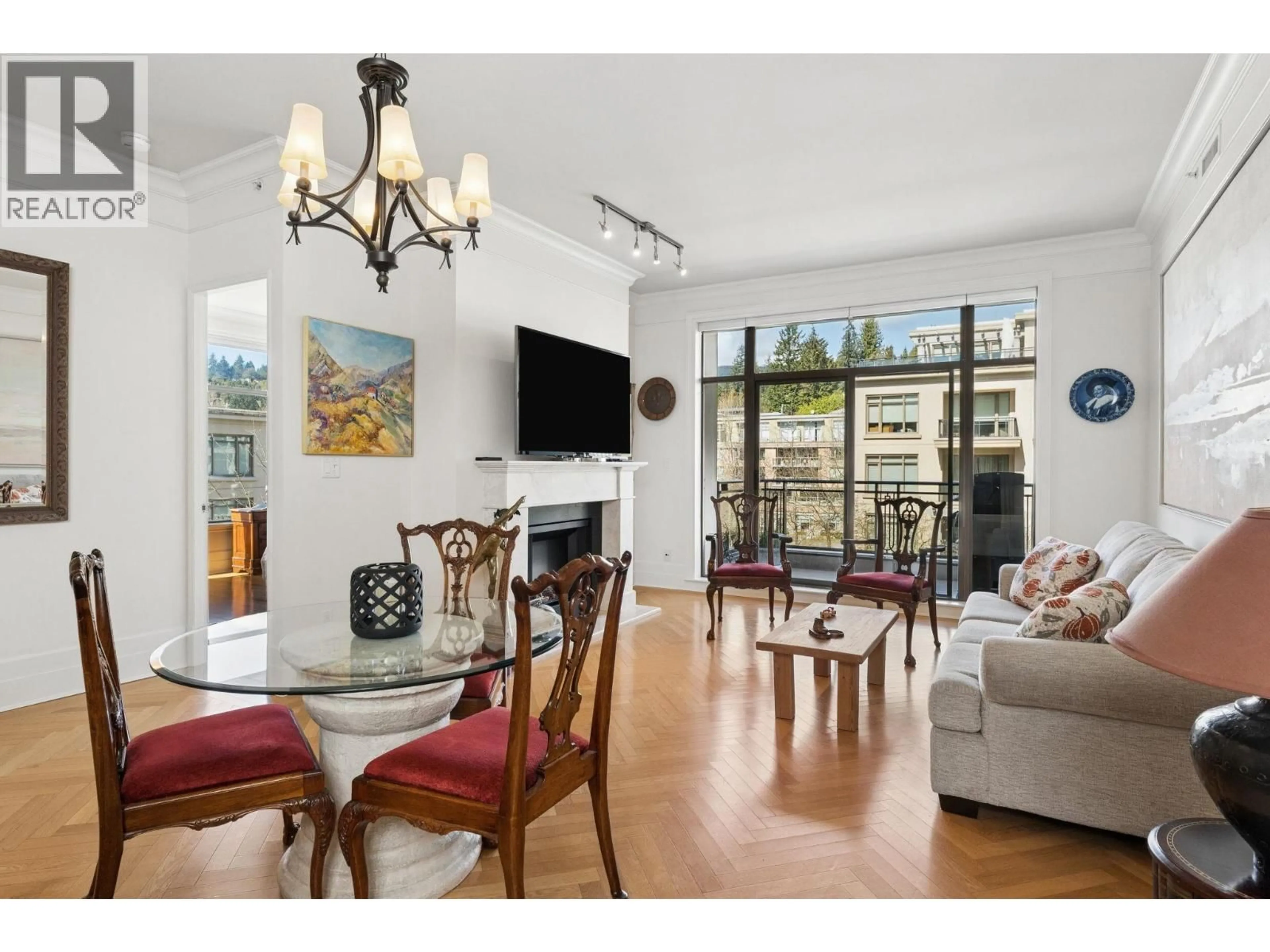 Living room with furniture, unknown for 300 - 568 WATERS EDGE CRESCENT, West Vancouver British Columbia V7T0A2