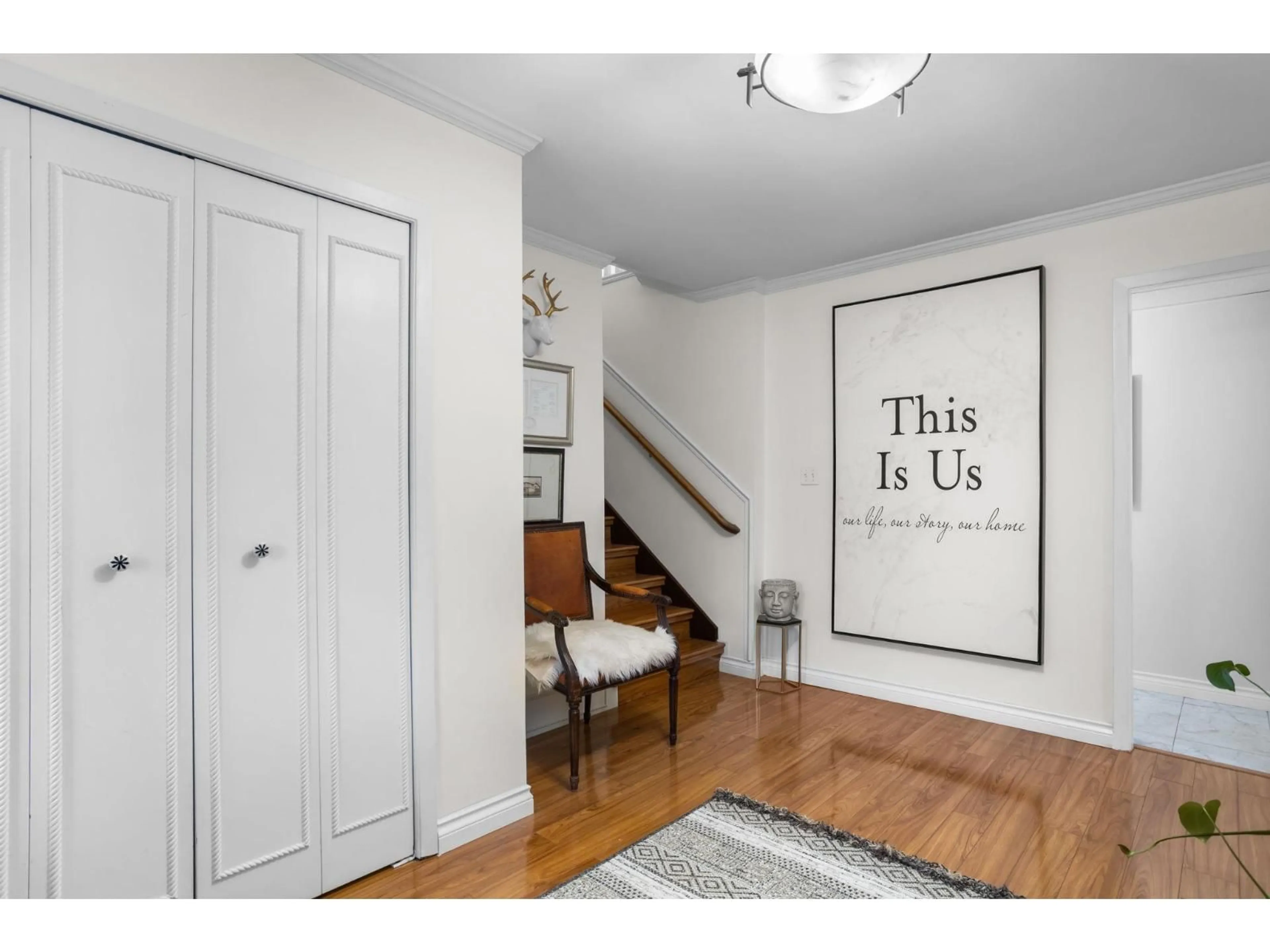 Indoor entryway for 10659 SANTA MONICA DRIVE, Delta British Columbia V4C1P9