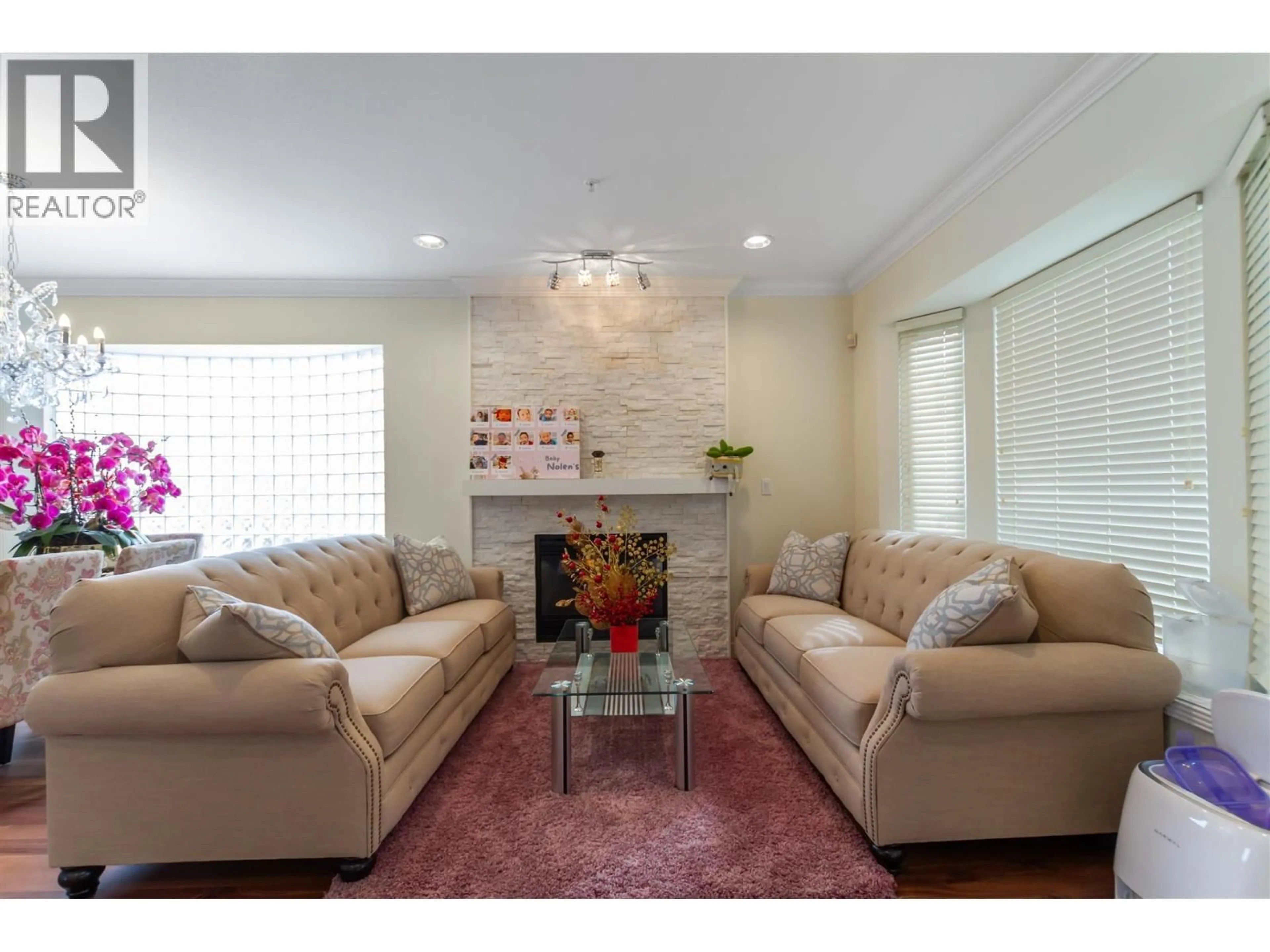 Living room with furniture, unknown for 55 DIEPPE PLACE, Vancouver British Columbia V5M4A3